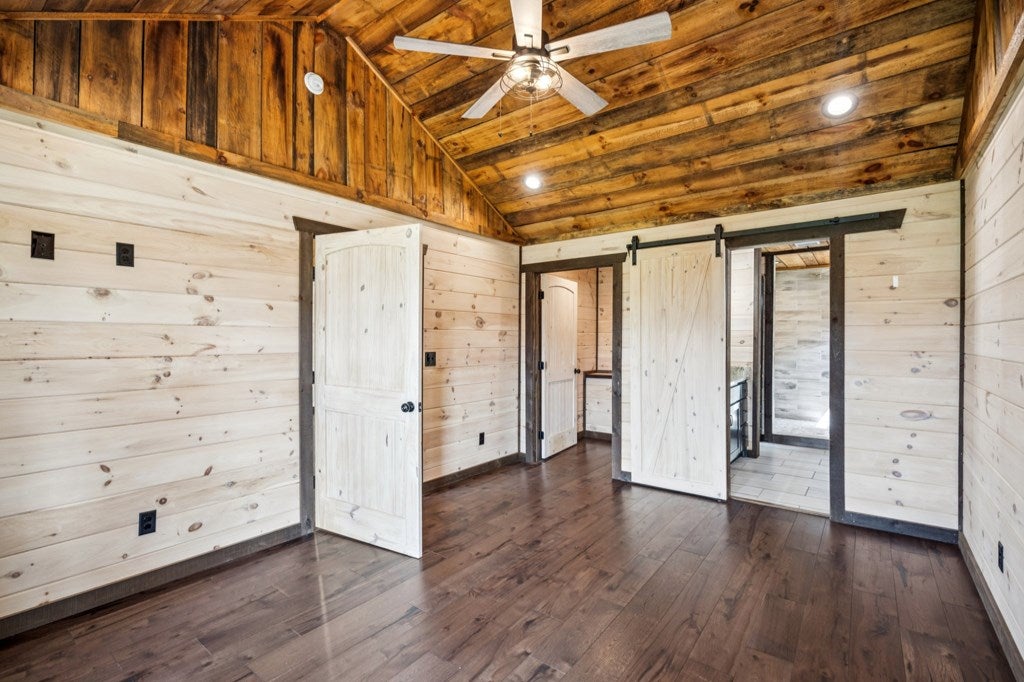 Morganton, Georgia, 30560, United States, 4 Bedrooms Bedrooms, ,3 BathroomsBathrooms,Residential,For Sale,1929478