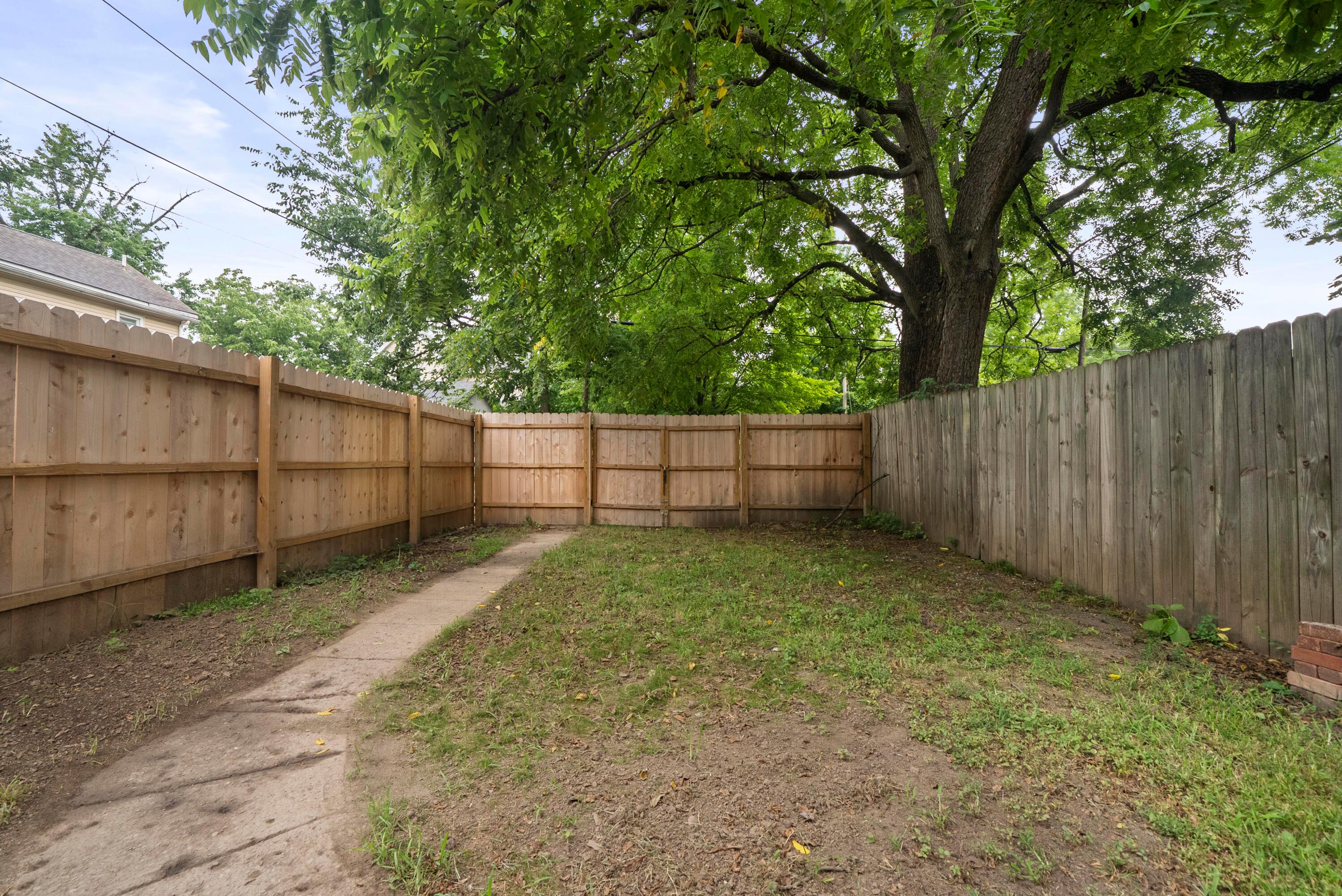  38 E Innis Avenue - 物件實景