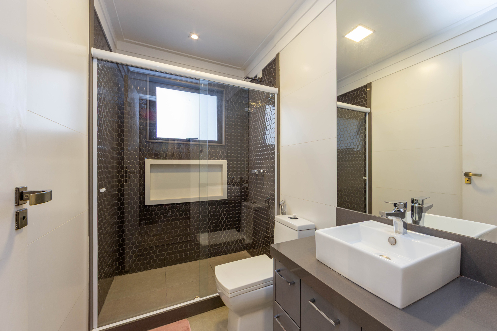  Single-story residence with four suites in a high-standard condominium - 物件實景