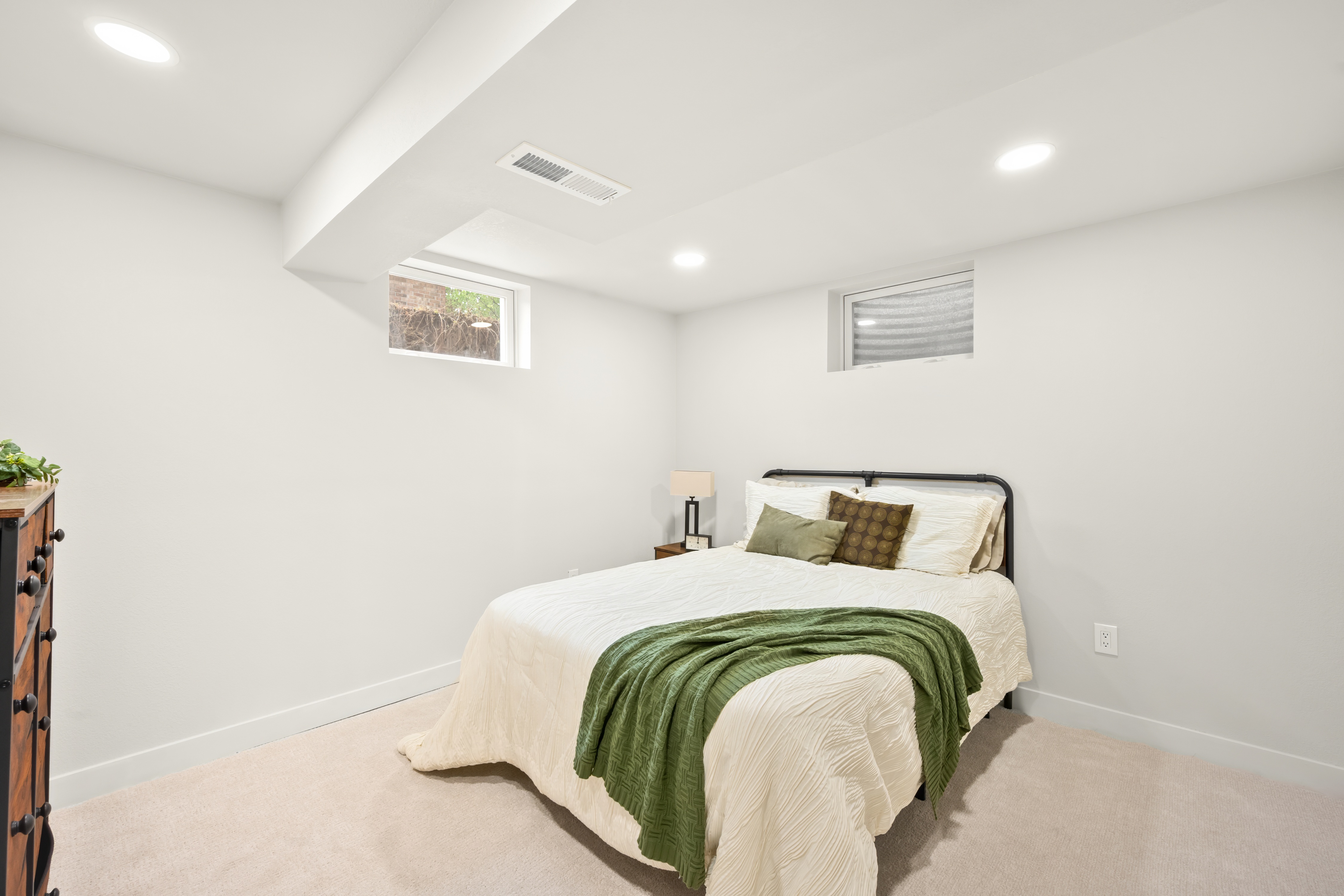  Beautifully Maintained Home in the Highly Desired Columbine Knolls Neighborhood - 物件實景