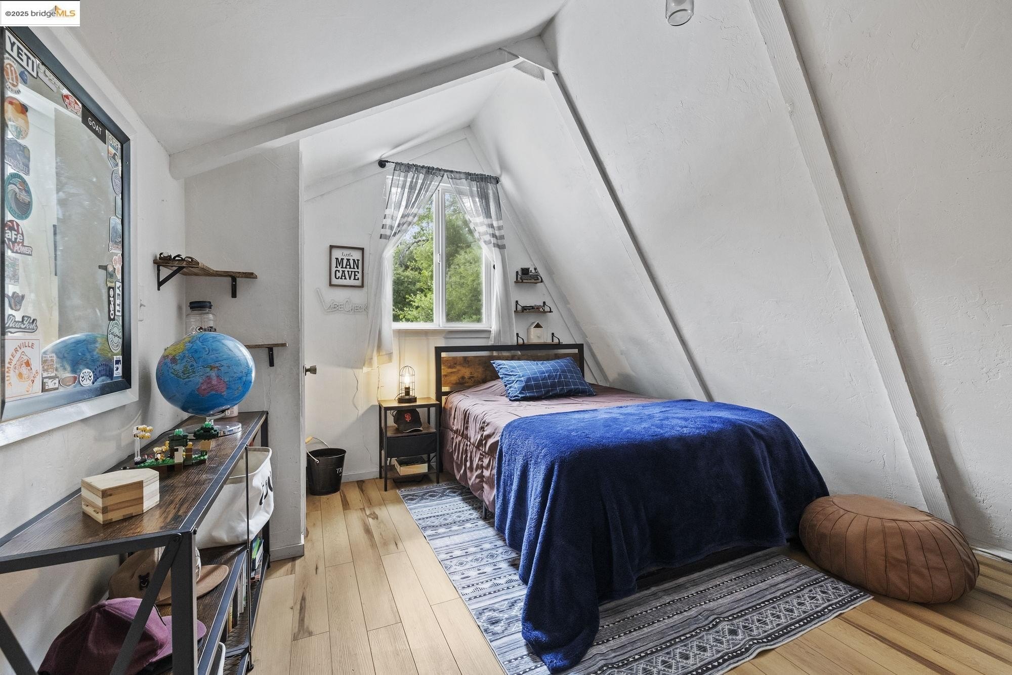 Tuolumne, California, 95379, United States, 4 Bedrooms Bedrooms, ,3 BathroomsBathrooms,Residential,For Sale,1980898