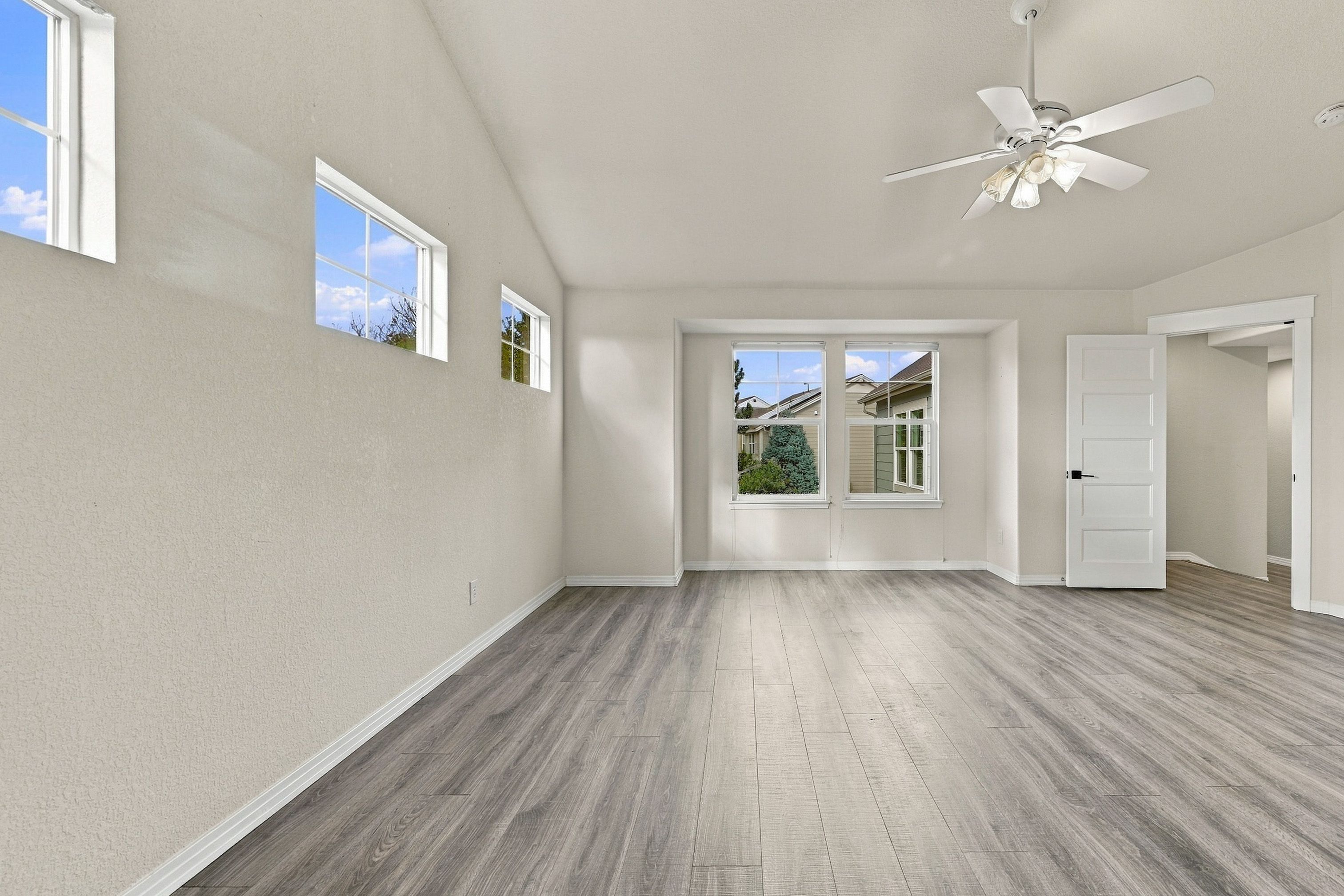  Beautifully updated and ideally located in desirable McKay Landing - 物件實景