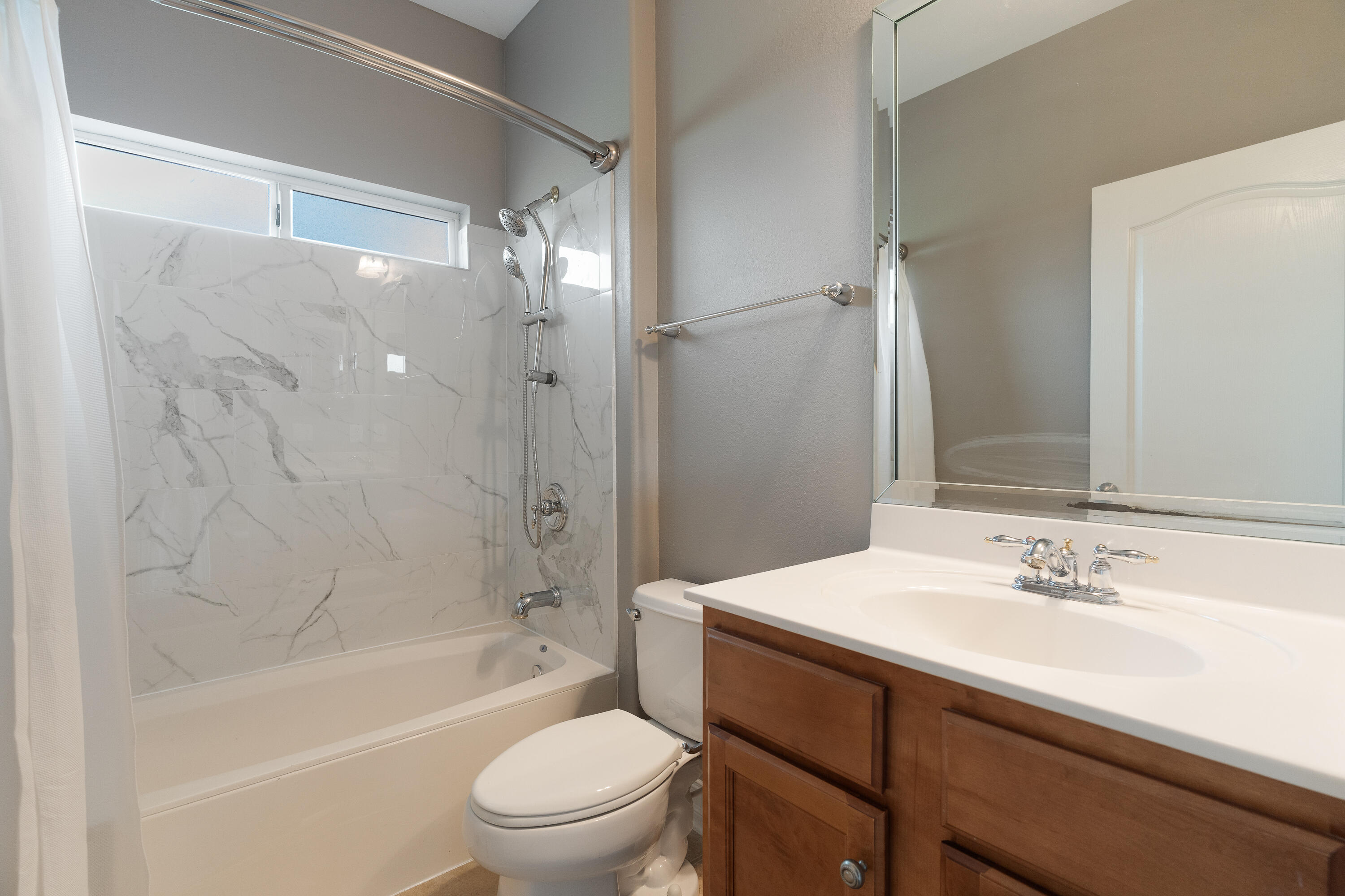 Freeport, Florida, 32439, United States, 4 Bedrooms Bedrooms, ,3 BathroomsBathrooms,Residential,For Sale,1948335