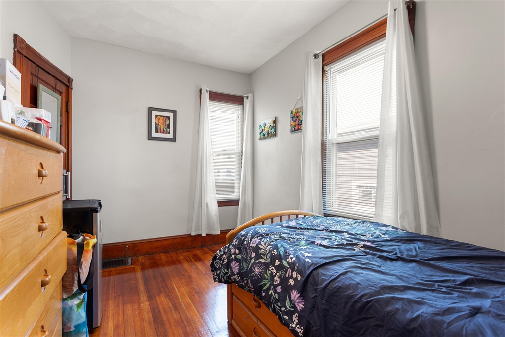 Medford, Massachusetts, 02155, United States, 4 Bedrooms Bedrooms, ,3 BathroomsBathrooms,Residential,For Sale,1900018