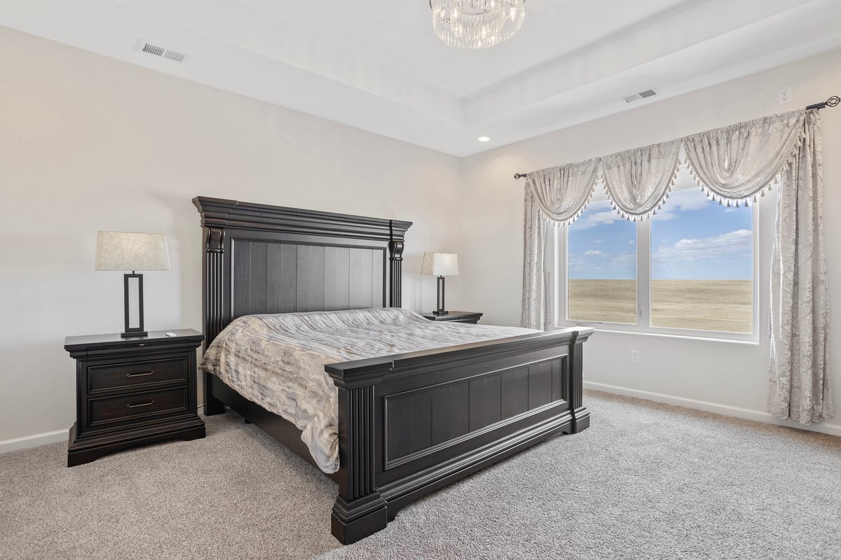 Cheyenne, Wyoming, 82009, United States, 5 Bedrooms Bedrooms, ,3 BathroomsBathrooms,Residential,For Sale,1982356