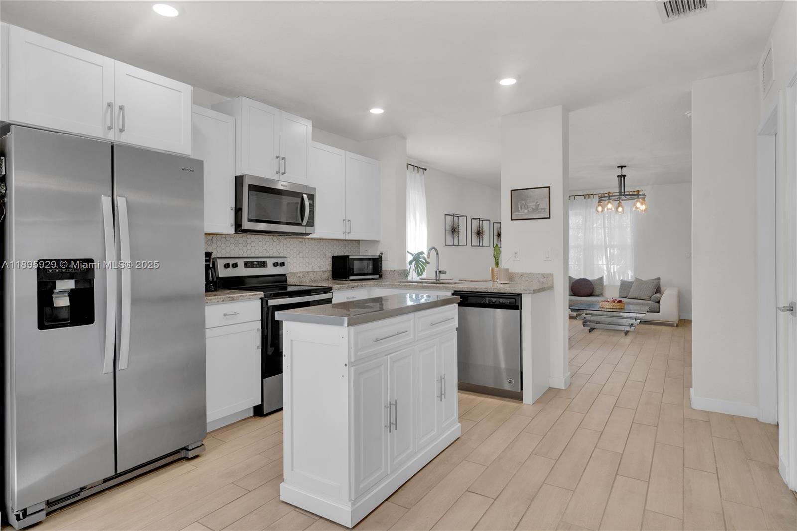 Florida City, Florida, 33034, United States, 4 Bedrooms Bedrooms, ,3 BathroomsBathrooms,Residential,For Sale,1963688