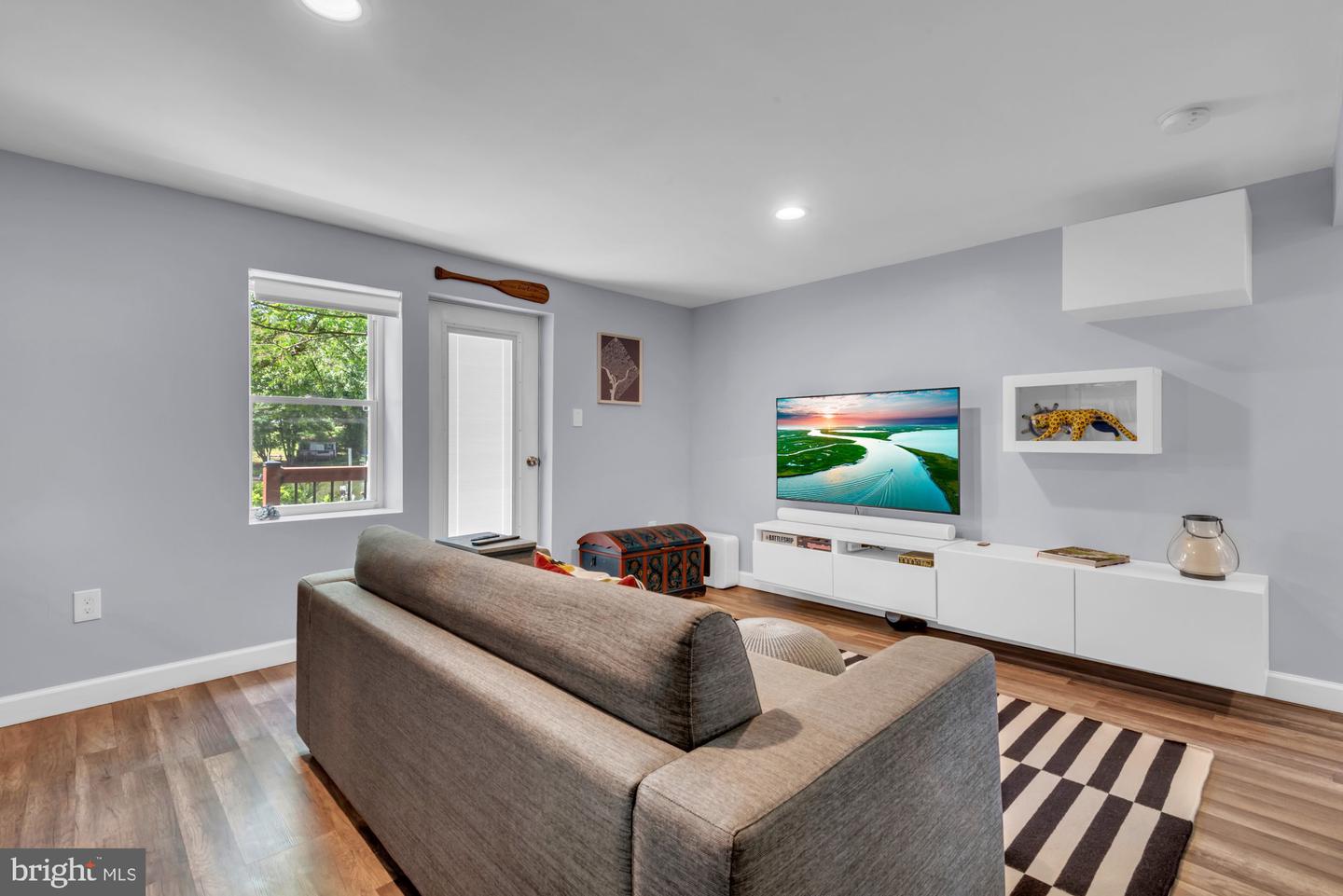 Pasadena, Maryland, 21122, United States, 2 Bedrooms Bedrooms, ,2 BathroomsBathrooms,Residential,For Sale,1837604