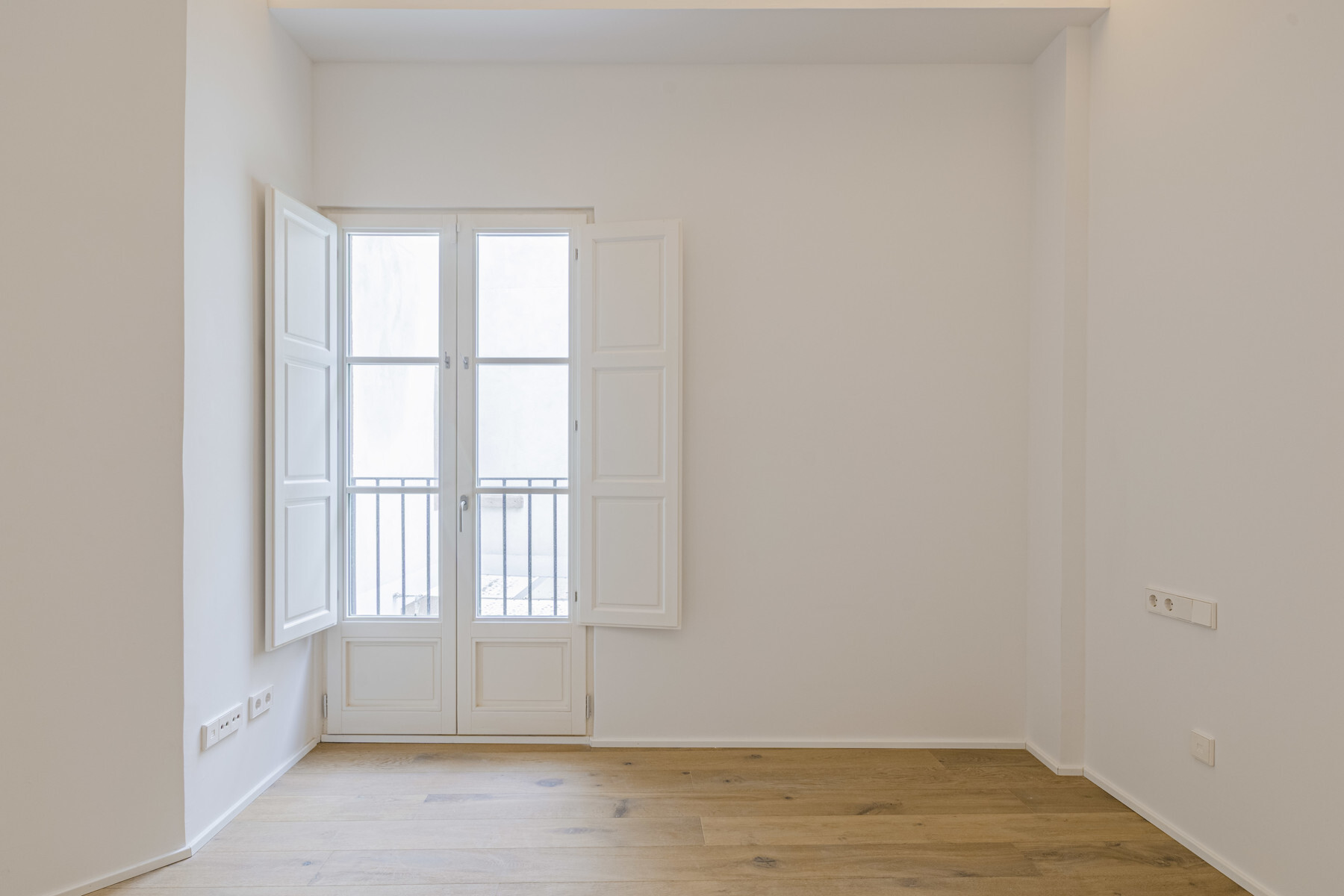  2-bedroom apartment in a listed and renovated building in El Born - 物件實景