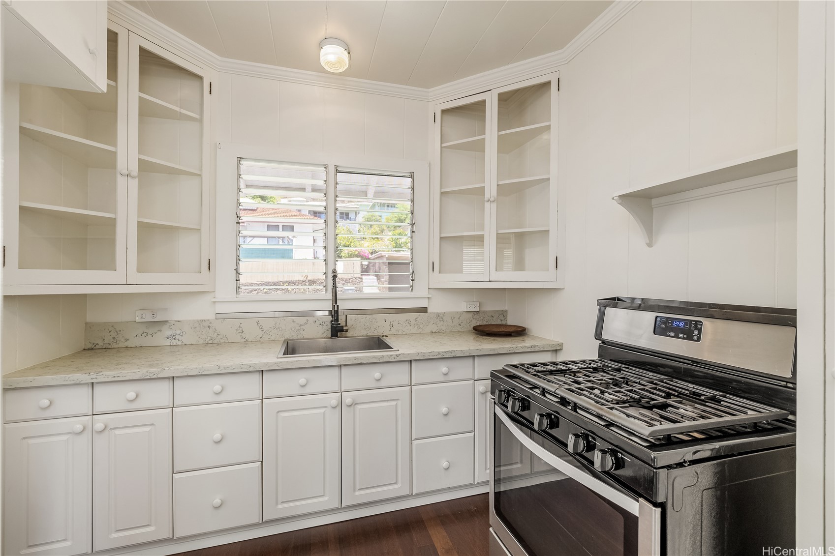 Honolulu, Hawaii, 96817, United States, 4 Bedrooms Bedrooms, ,2 BathroomsBathrooms,Residential,For Sale,1988231