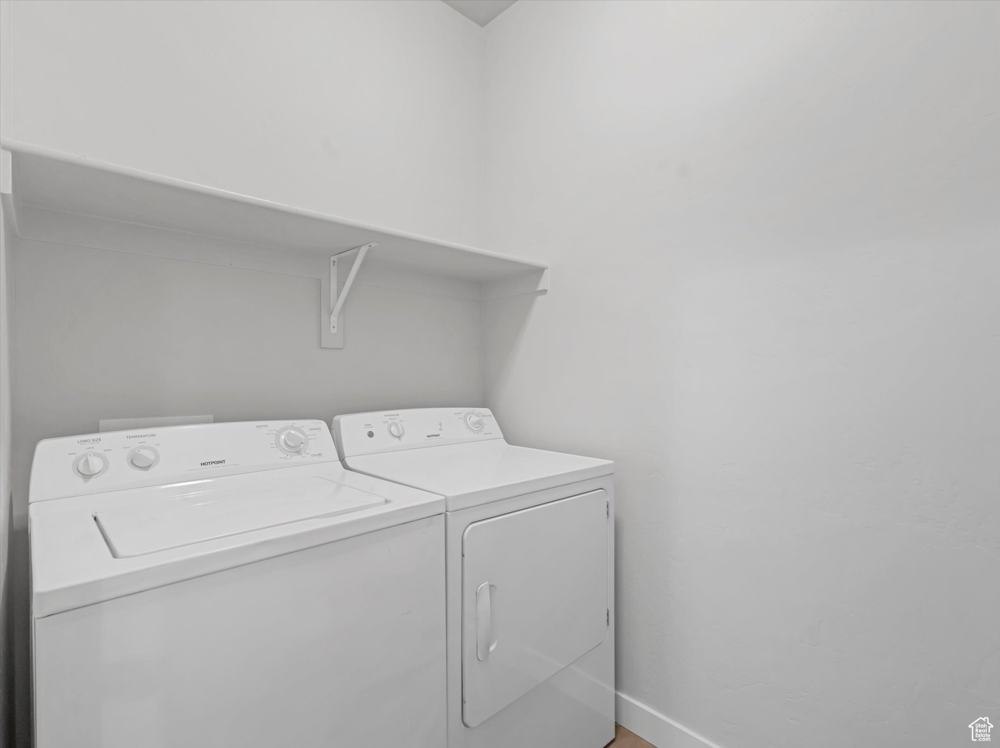 West Jordan, Utah, 84081, United States, 3 Bedrooms Bedrooms, ,3 BathroomsBathrooms,Residential,For Sale,1875821