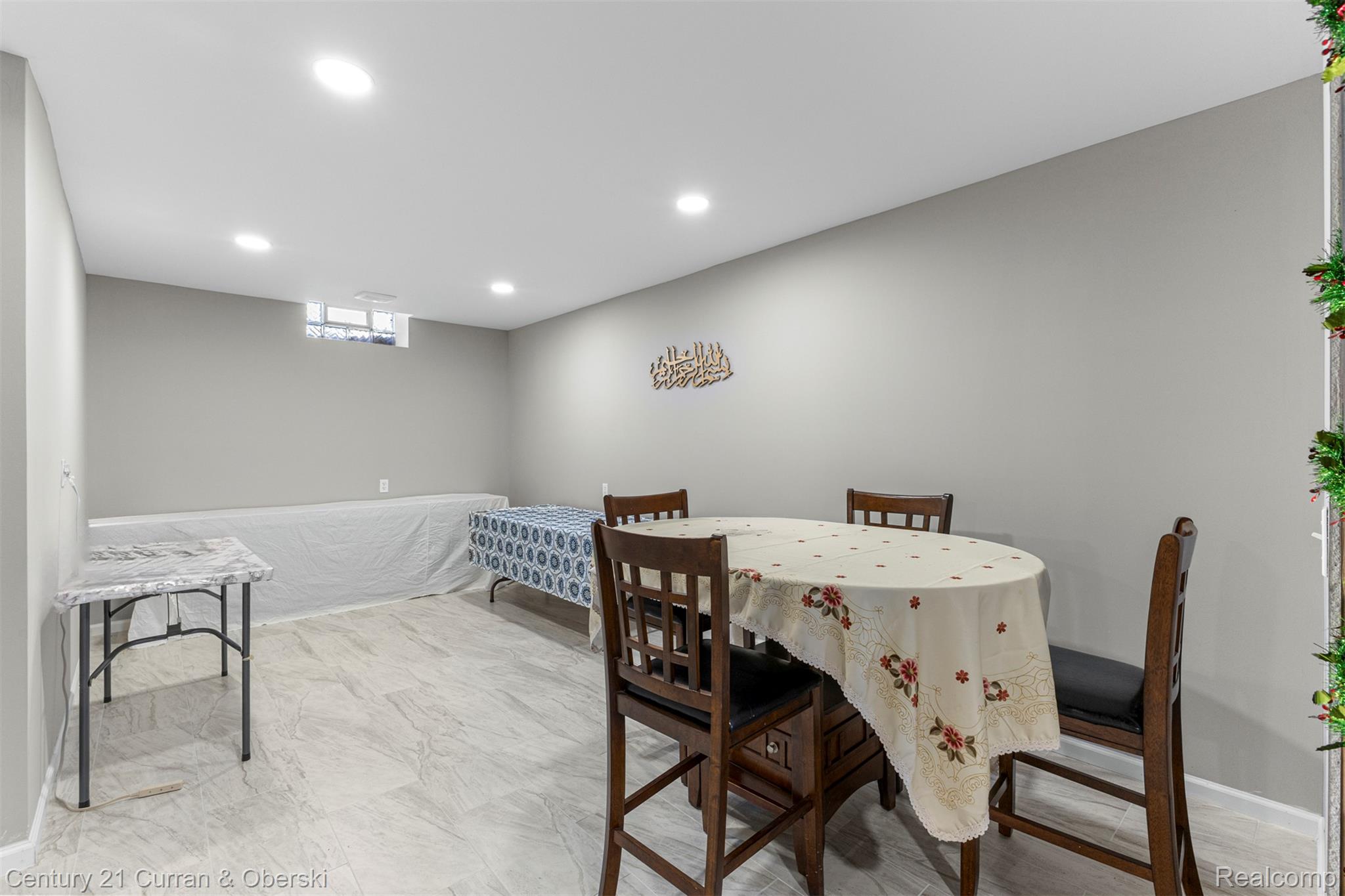 Taylor, Michigan, 48180, United States, 4 Bedrooms Bedrooms, ,4 BathroomsBathrooms,Residential,For Sale,2035843