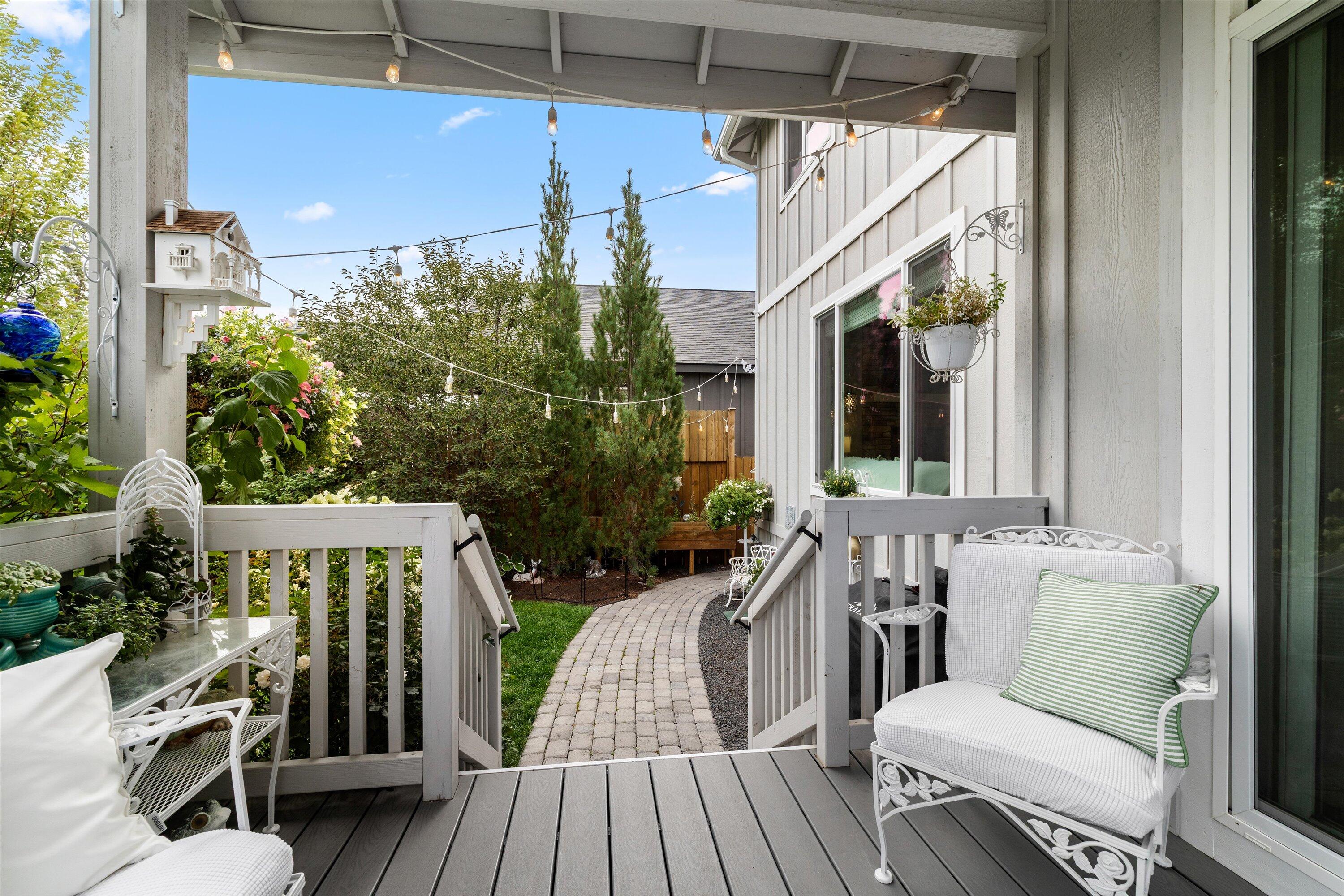 Redmond, Oregon, 97756, United States, 4 Bedrooms Bedrooms, ,3 BathroomsBathrooms,Residential,For Sale,1982797