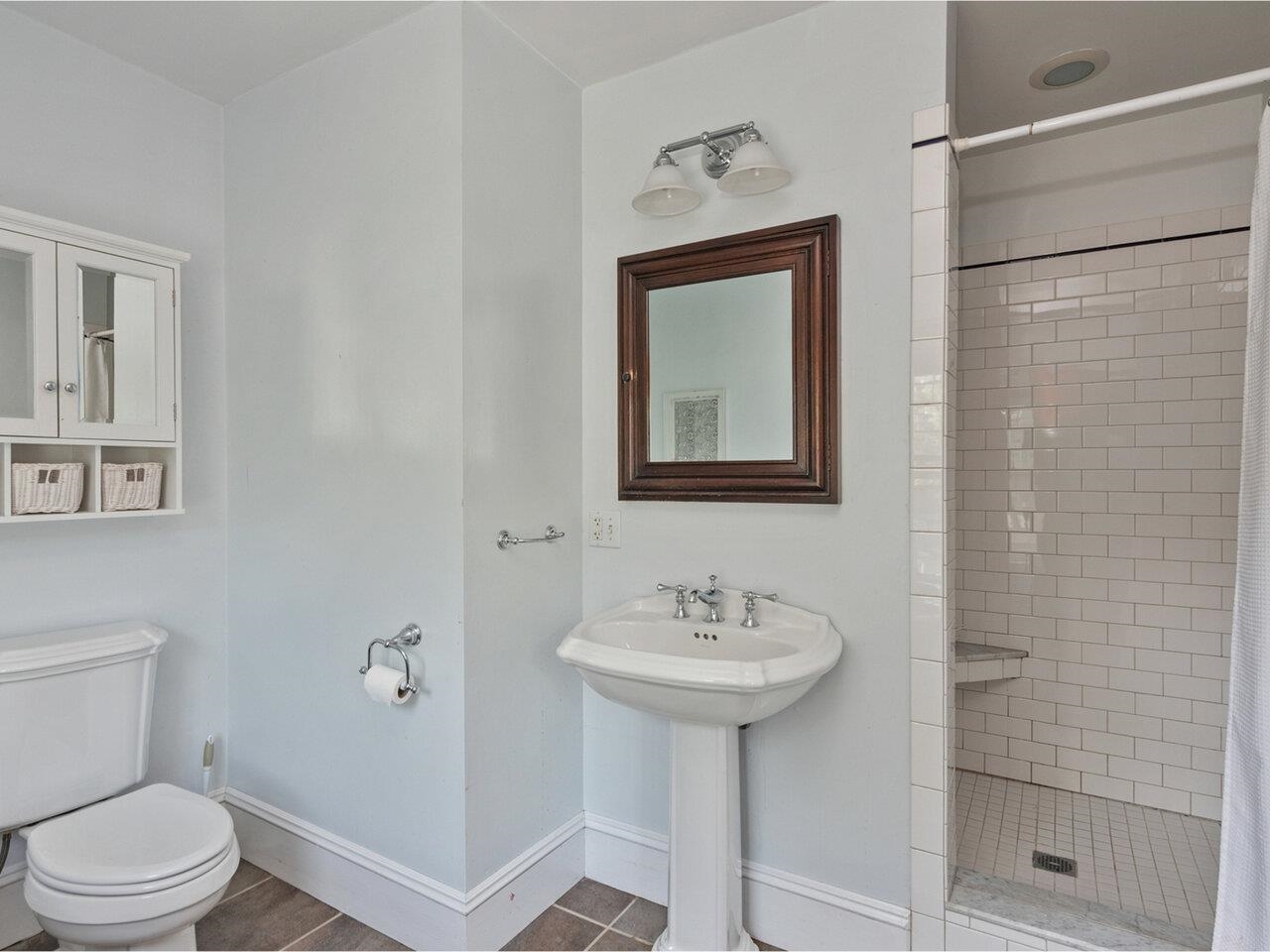 Burlington, Vermont, 05401, United States, 5 Bedrooms Bedrooms, ,2 BathroomsBathrooms,Residential,For Sale,1862244