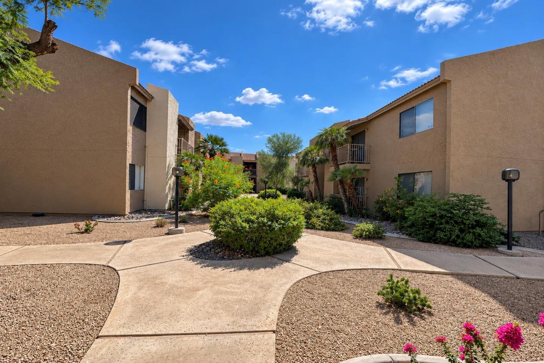  1111 E University Drive¦Tempe, AZ - 物件實景