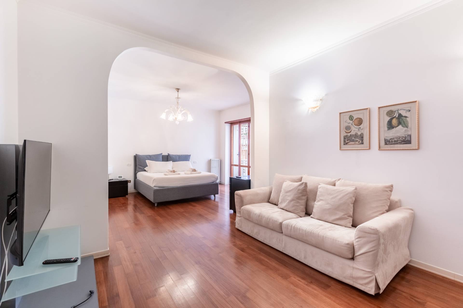 Roma, Roma, 00100, IT, 5 Bedrooms Bedrooms, ,3 BathroomsBathrooms,Residential,For Sale,1738705