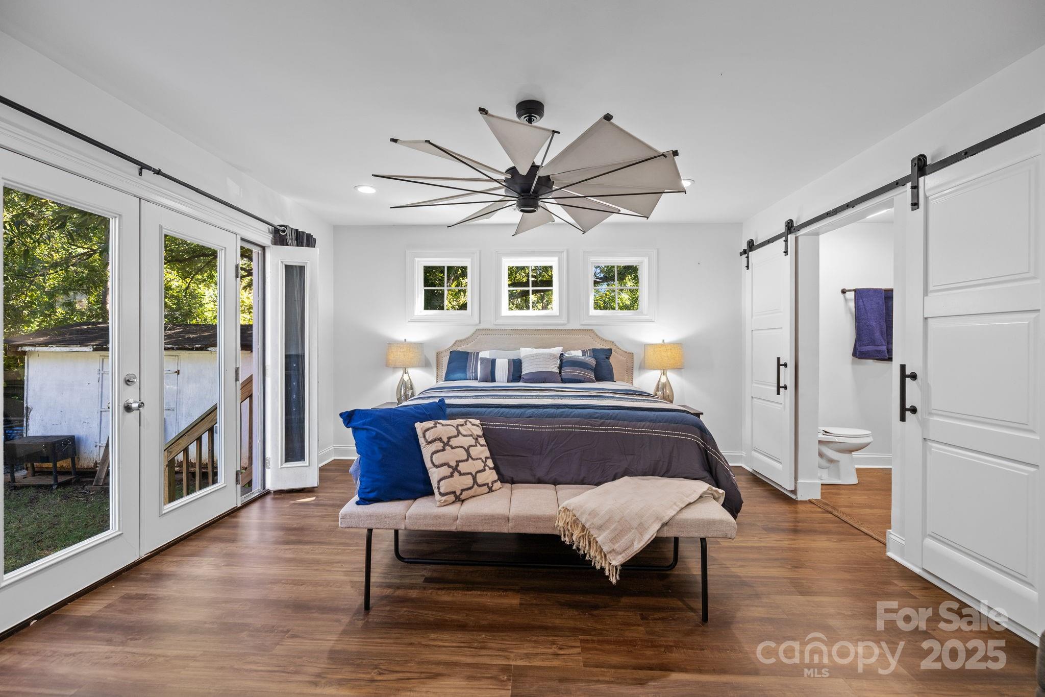 Charlotte, North Carolina, 28205, United States, 2 Bedrooms Bedrooms, ,2 BathroomsBathrooms,Residential,For Sale,1987651