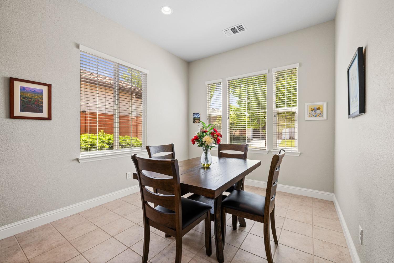 Roseville, California, 95747, United States, 3 Bedrooms Bedrooms, ,2 BathroomsBathrooms,Residential,For Sale,1924391