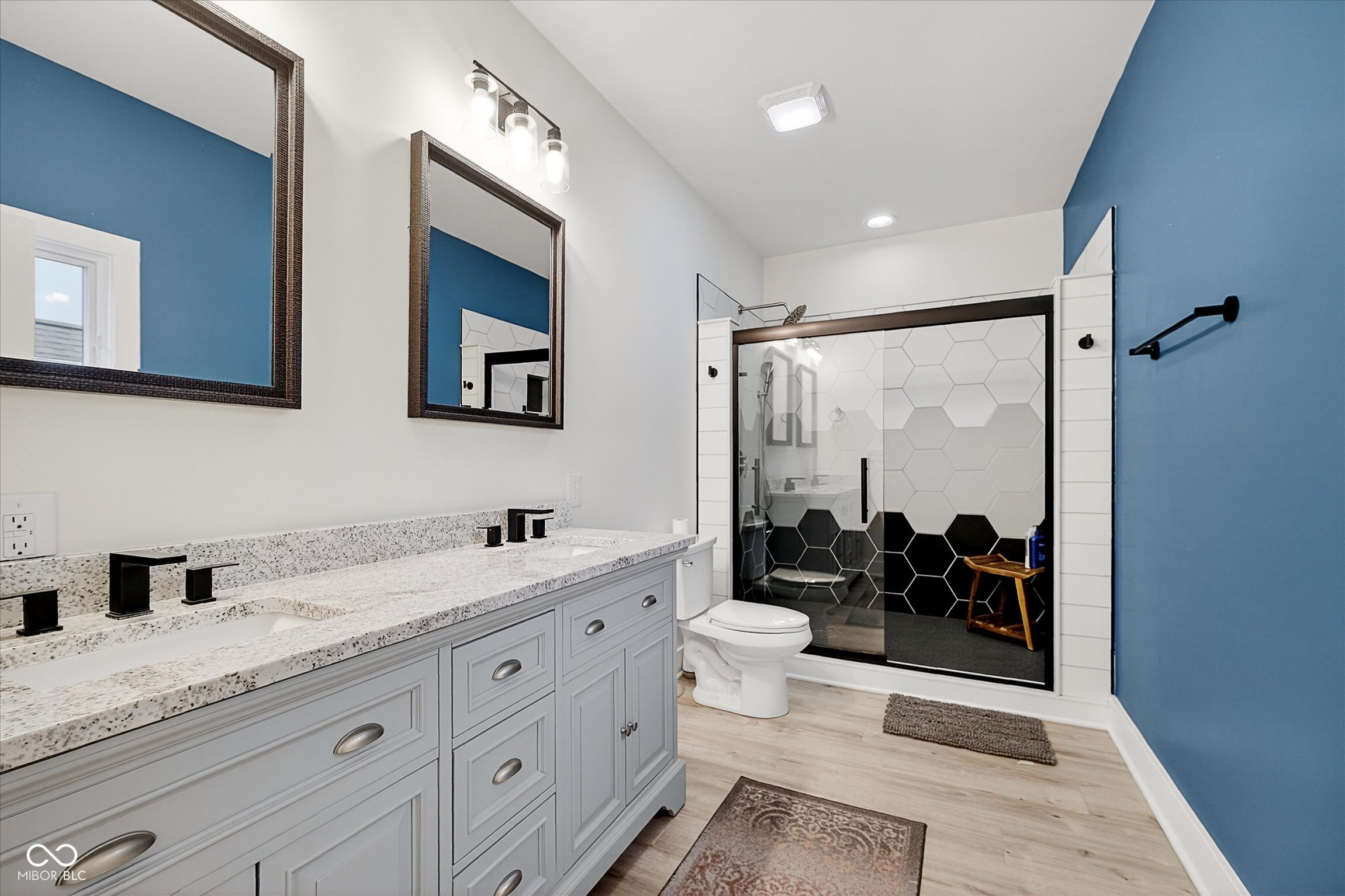 Indianapolis, Indiana, 46202, United States, 4 Bedrooms Bedrooms, ,5 BathroomsBathrooms,Residential,For Sale,2008591