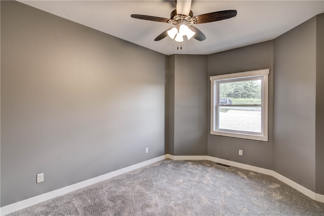 Eau Claire, Wisconsin, 54701, United States, 3 Bedrooms Bedrooms, ,2 BathroomsBathrooms,Residential,For Sale,1915166