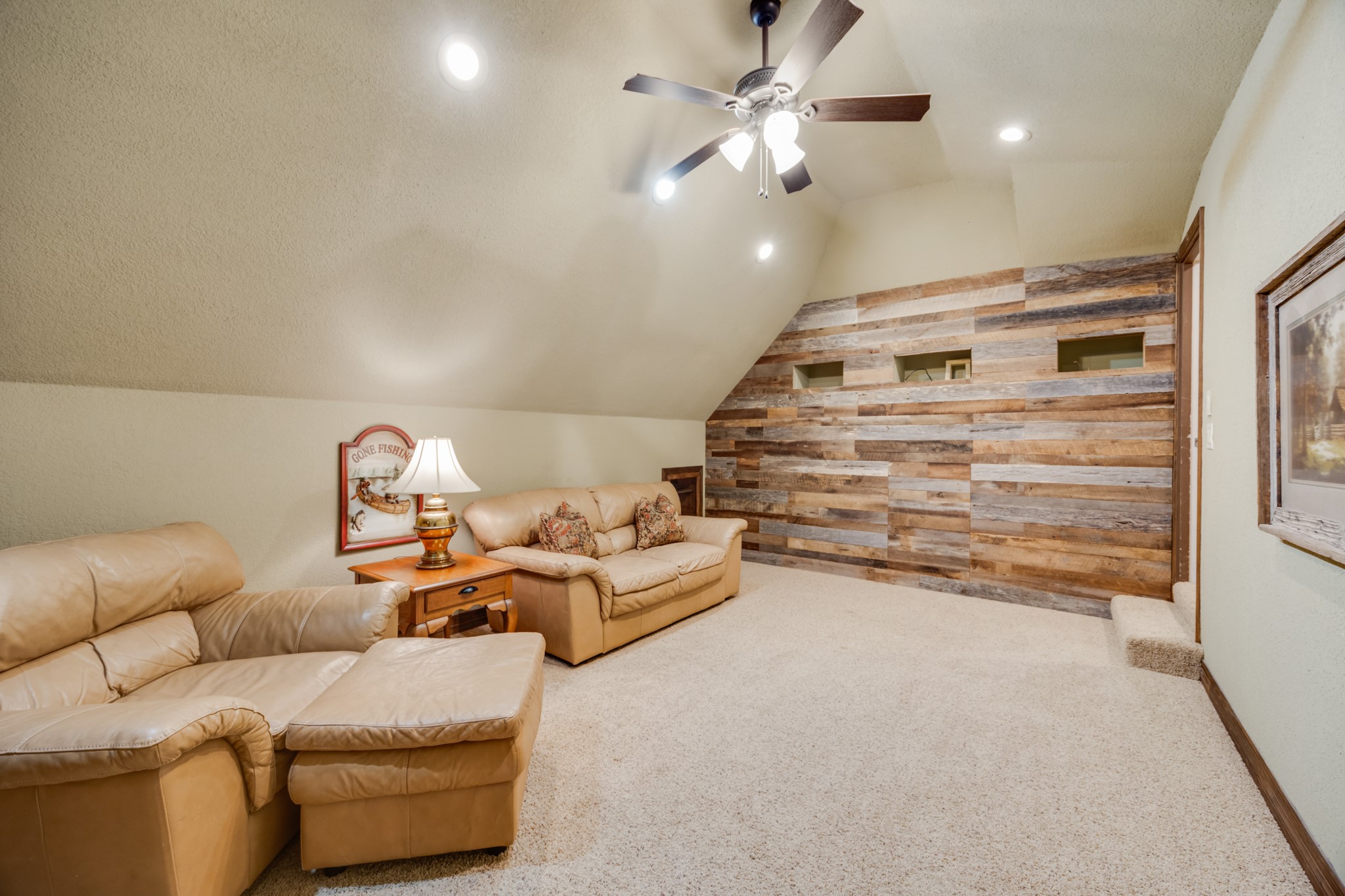 Midlothian, Texas, 76065, United States, 4 Bedrooms Bedrooms, ,3 BathroomsBathrooms,Residential,For Sale,1972696