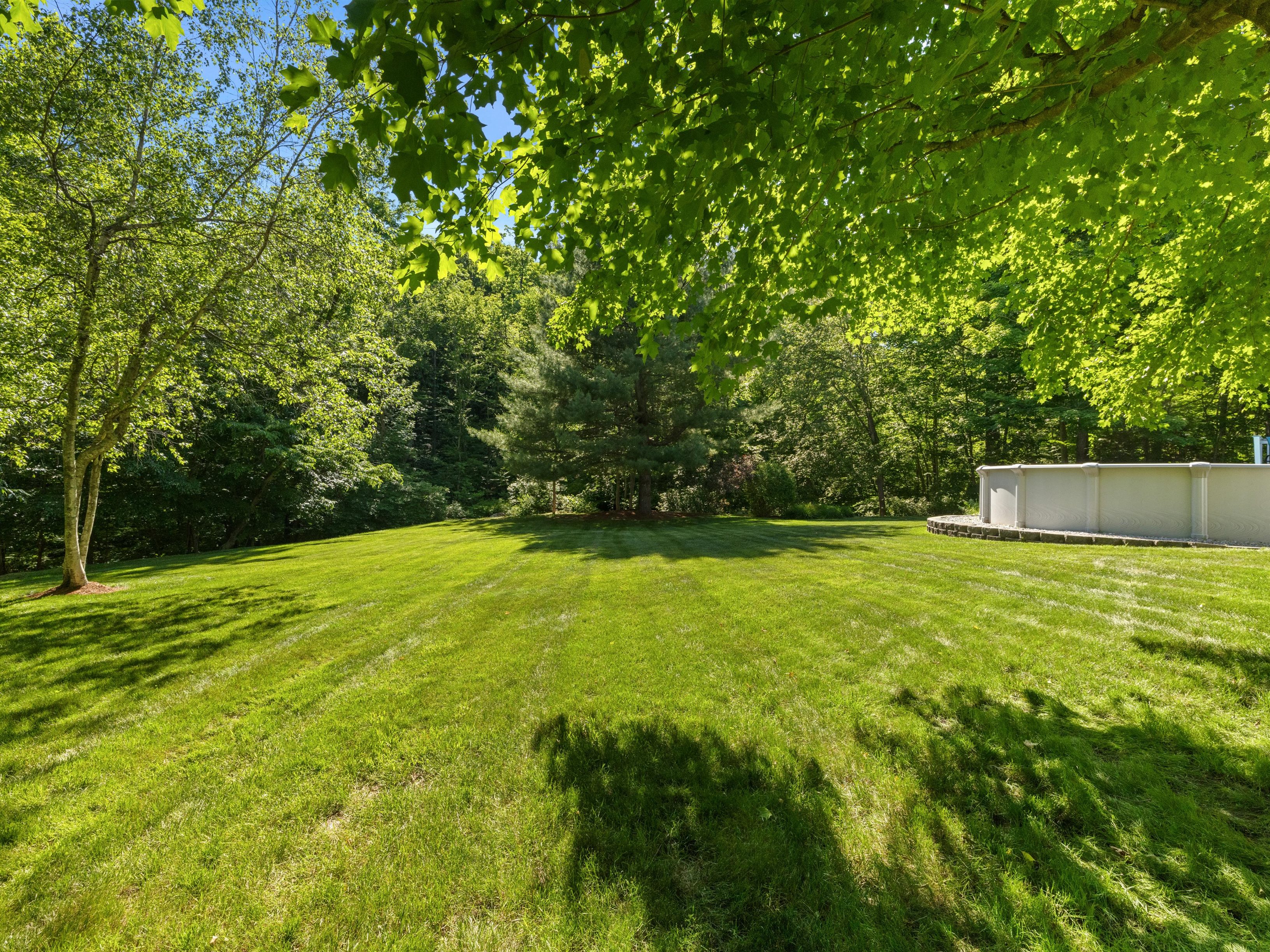  61 Beach Street, Millbury, MA 01527 - 物件實景