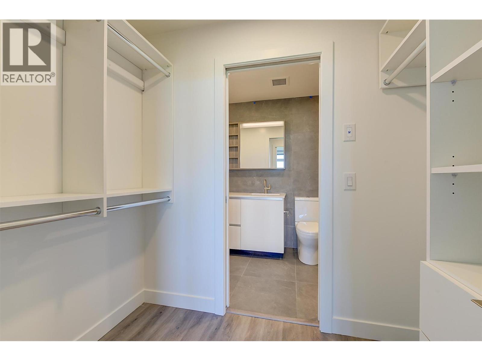 WEST KELOWNA, British Columbia, V1Z 2A9, CA, 2 Bedrooms Bedrooms, ,2 BathroomsBathrooms,Residential,For Sale,1947246
