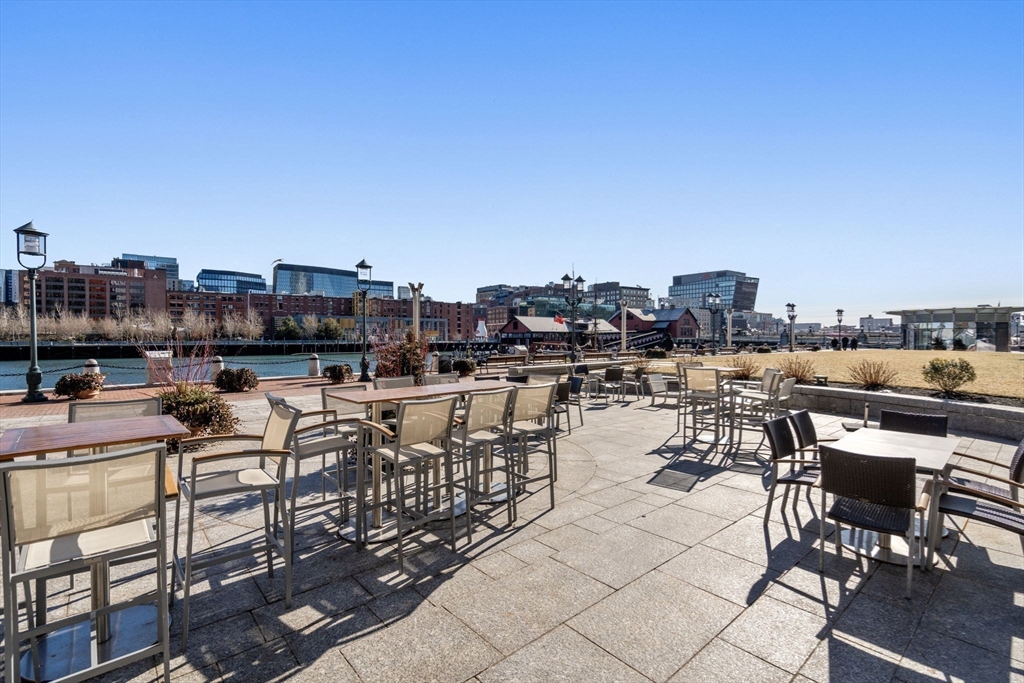 Boston, Massachusetts, 02210, United States, 3 Bedrooms Bedrooms, ,4 BathroomsBathrooms,Residential,For Sale,1821296