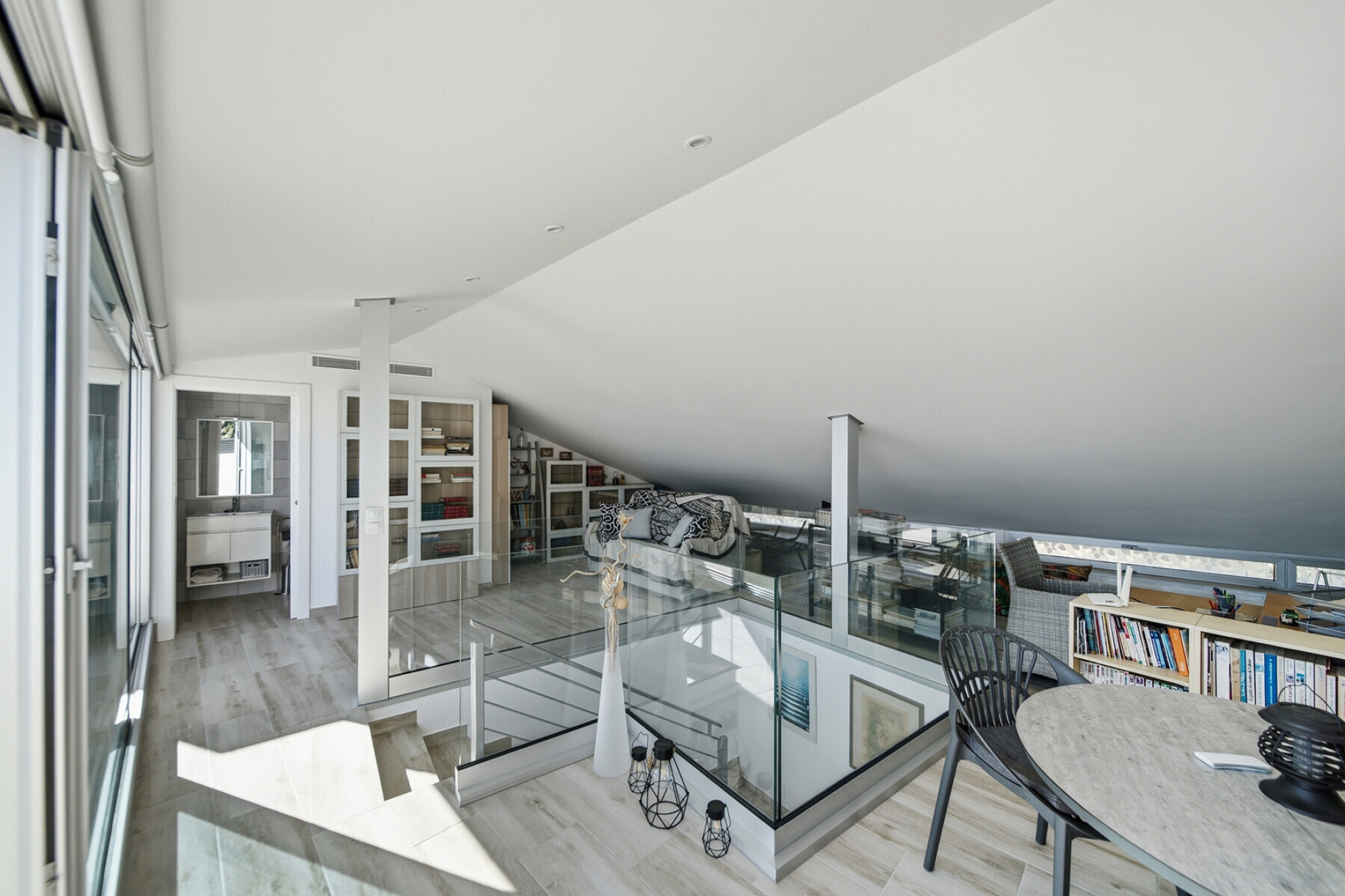  Contemporary duplex penthouse with a terrace and partial ocean view in Roses - 物件實景
