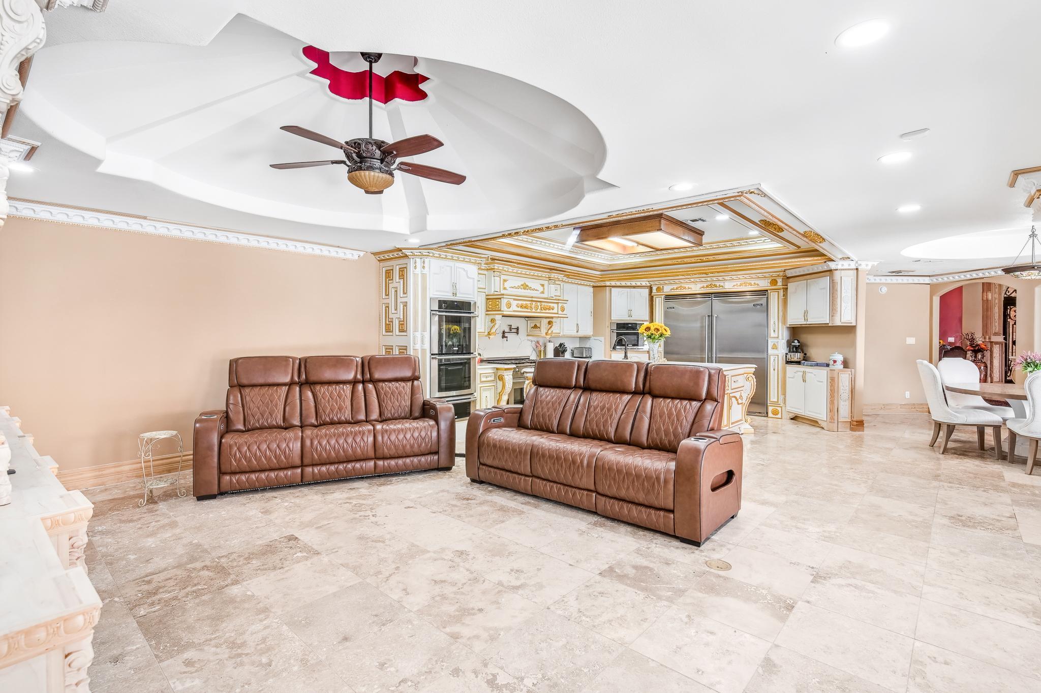 Kingsville, Texas, 78363, United States, 5 Bedrooms Bedrooms, ,6 BathroomsBathrooms,Residential,For Sale,1925551