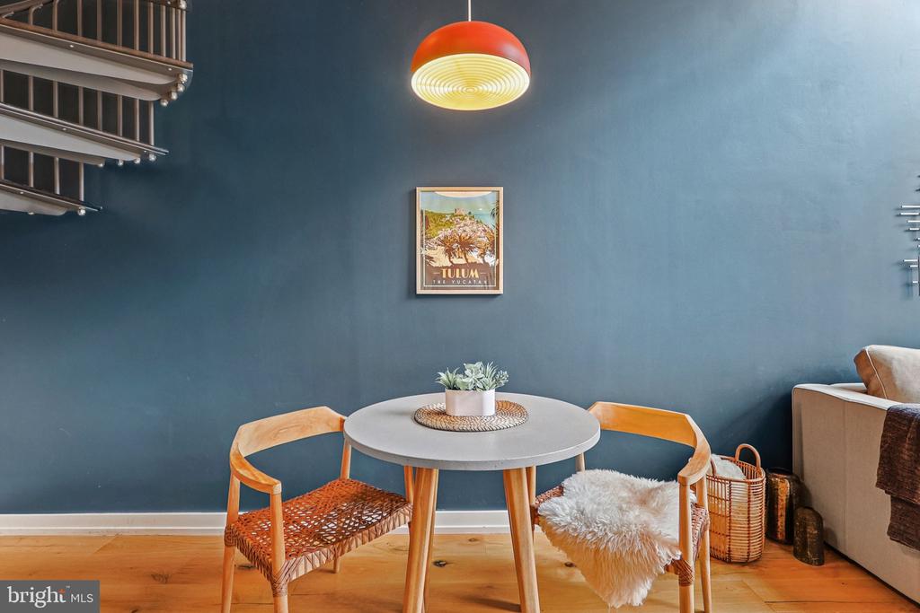 Washington, District of Columbia, 20005, United States, 1 Bedroom Bedrooms, ,2 BathroomsBathrooms,Residential,For Sale,1978761