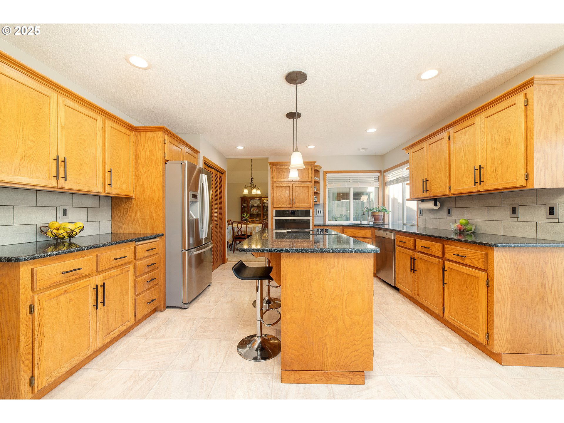 Clackamas, Oregon, 97015, United States, 3 Bedrooms Bedrooms, ,2 BathroomsBathrooms,Residential,For Sale,1868784