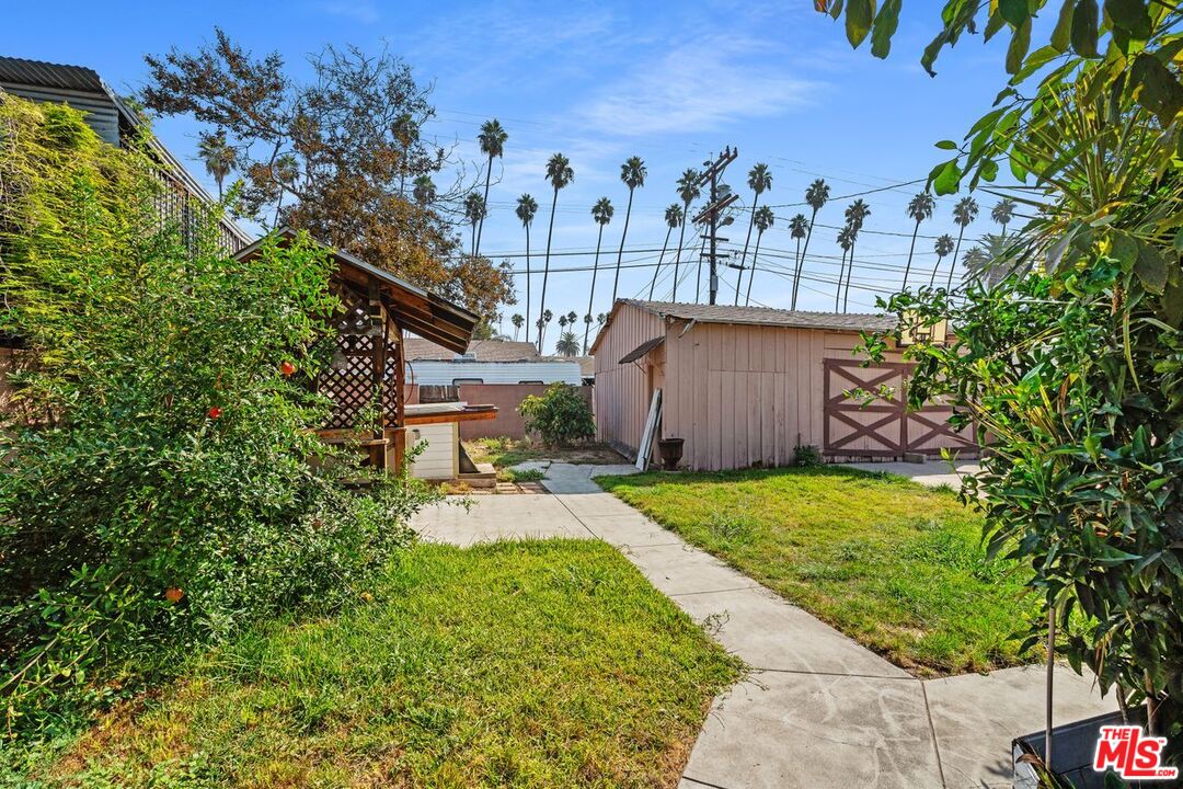 Los Angeles, California, 90043, United States, 3 Bedrooms Bedrooms, ,3 BathroomsBathrooms,Residential,For Sale,1818072