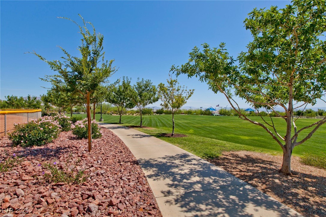 Las Vegas, Nevada, 89166, United States, 4 Bedrooms Bedrooms, ,3 BathroomsBathrooms,Residential,For Sale,1960504