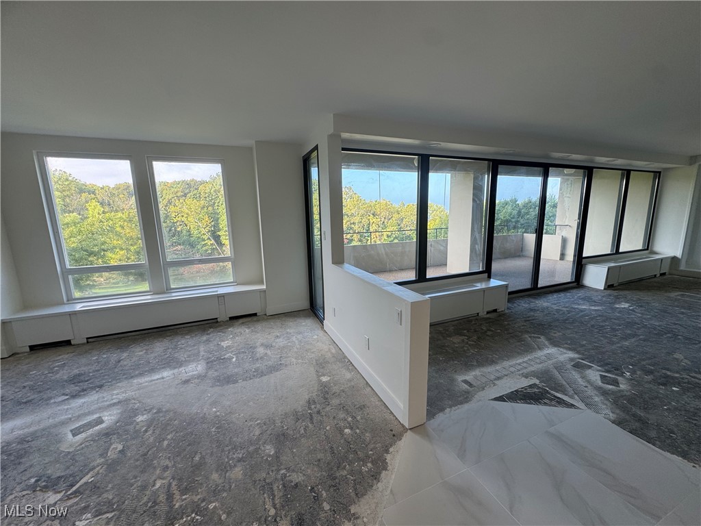 Bratenahl, Ohio, 44108, United States, 2 Bedrooms Bedrooms, ,3 BathroomsBathrooms,Residential,For Sale,1987332