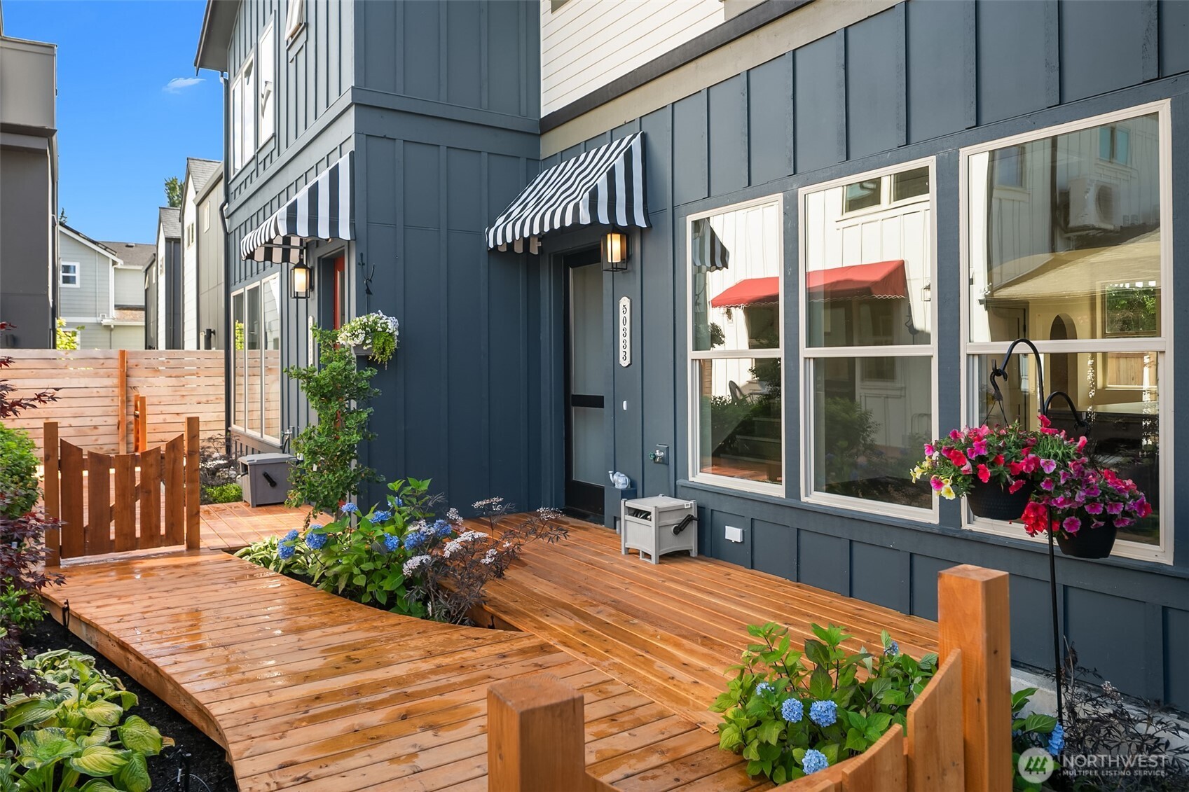 Seattle, Washington, 98106, United States, 2 Bedrooms Bedrooms, ,2 BathroomsBathrooms,Residential,For Sale,1900880