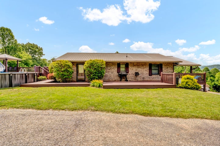 Vanceburg, Kentucky, 41179, United States, 4 Bedrooms Bedrooms, ,2 BathroomsBathrooms,Residential,For Sale,1984182