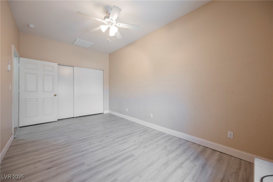 Henderson, Nevada, 89015, United States, 5 Bedrooms Bedrooms, ,2 BathroomsBathrooms,Residential,For Sale,1976773