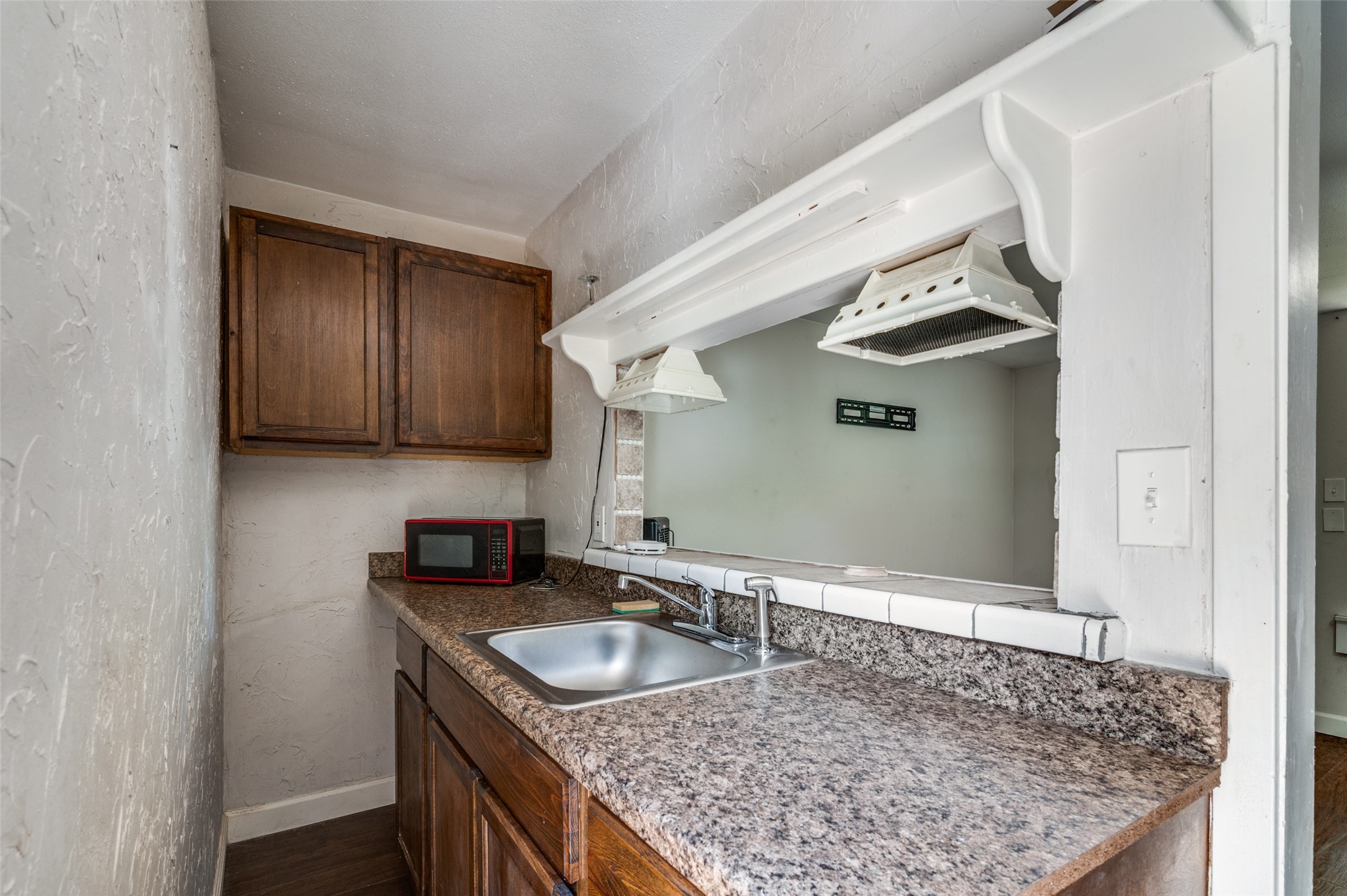 Arlington, Texas, 76017, United States, 3 Bedrooms Bedrooms, ,4 BathroomsBathrooms,Residential,For Sale,1934501