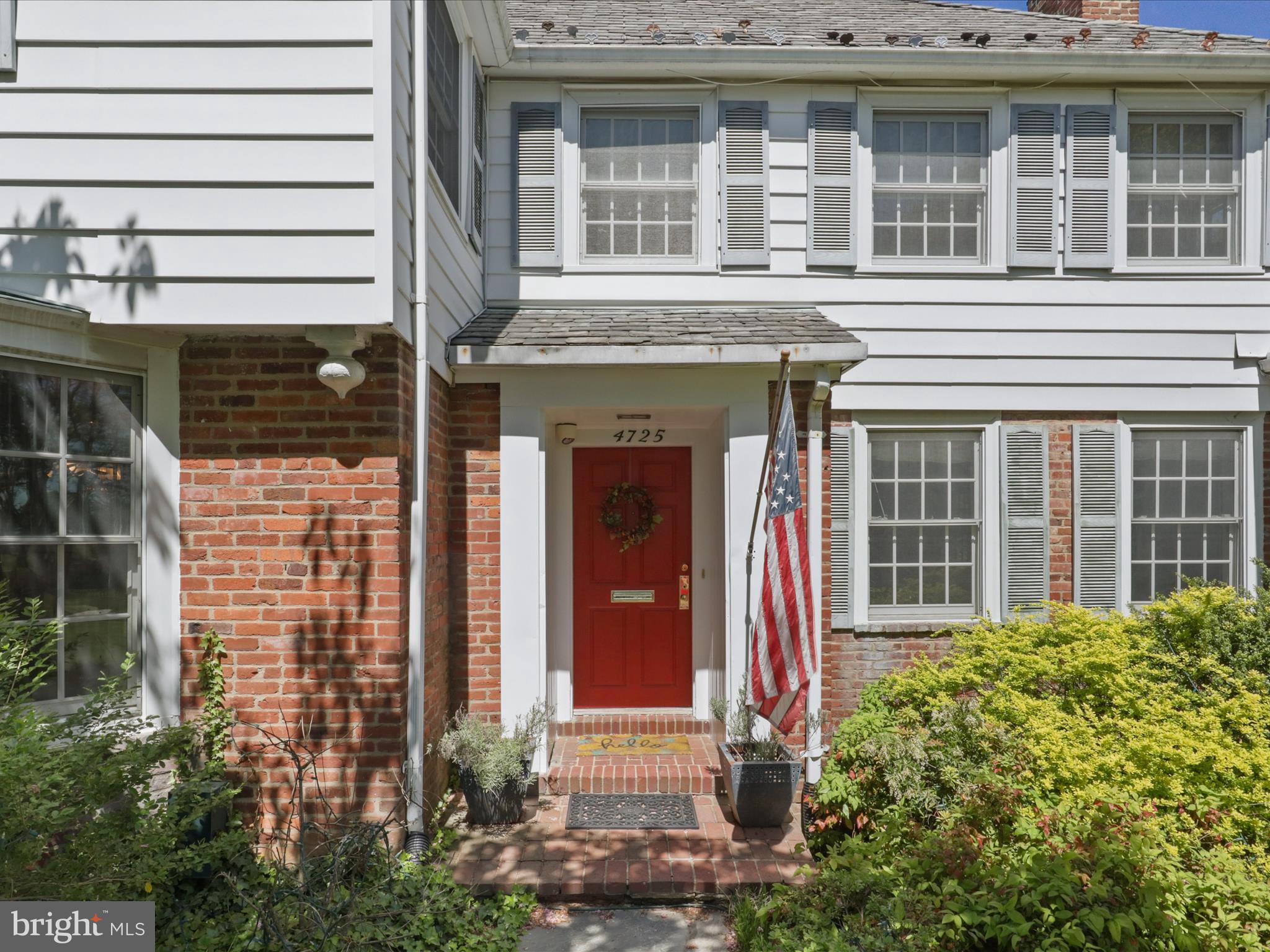 Arlington, Virginia, 22207, United States, 4 Bedrooms Bedrooms, ,4 BathroomsBathrooms,Residential,For Sale,1792386