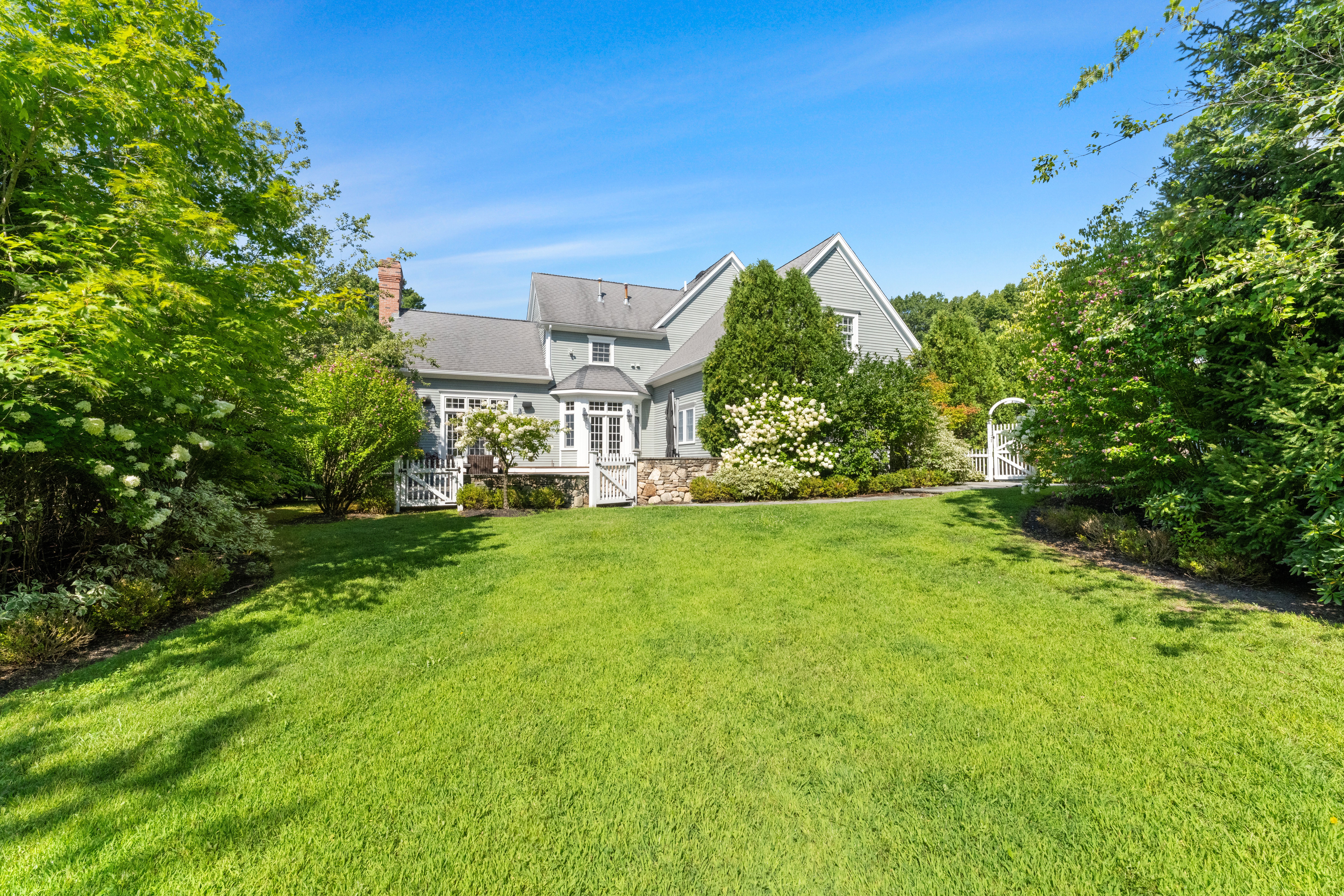  23 Stonefield Court, Needham, MA, 02492 - 物件實景