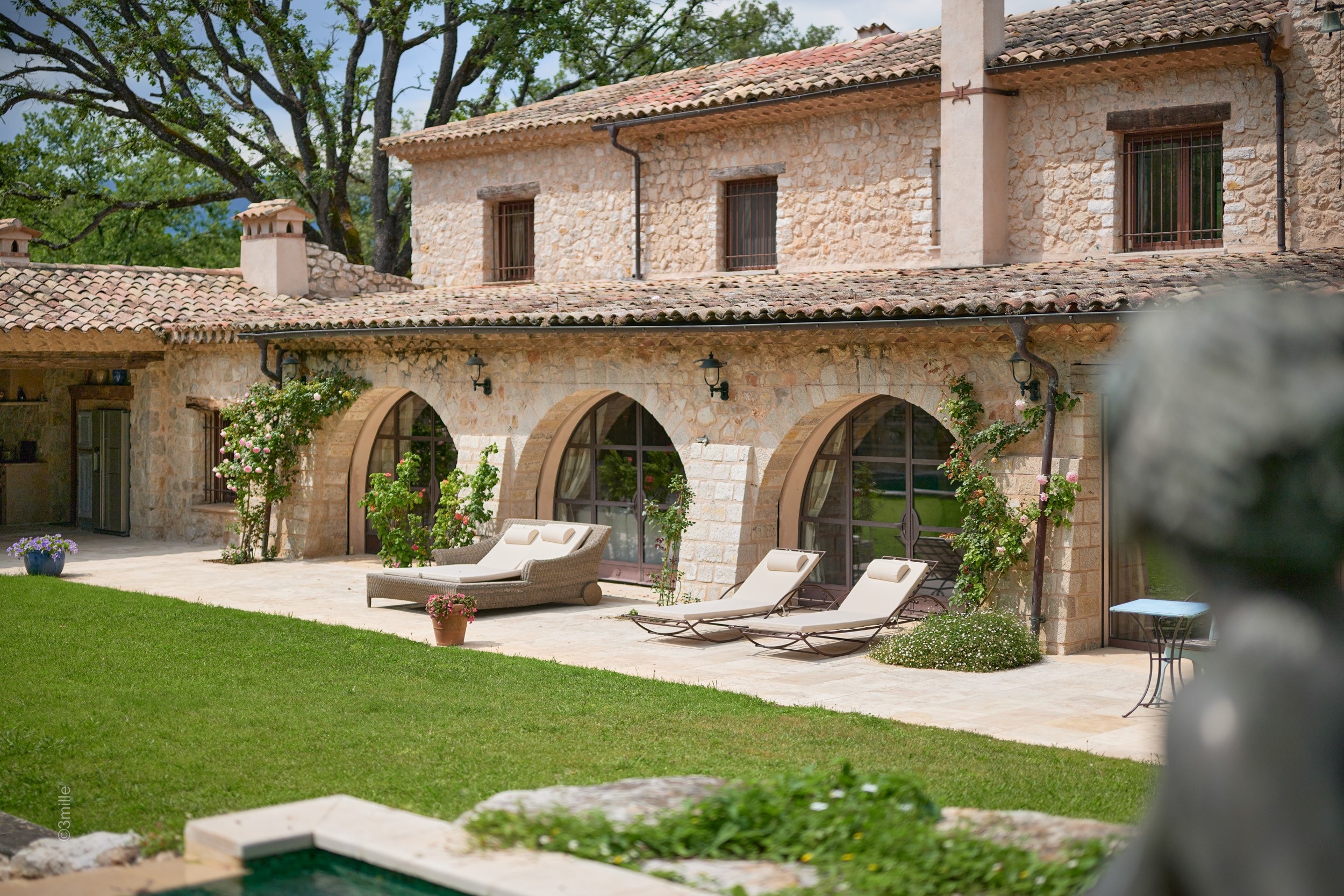  Roquefort-les-Pins equestrian estate 24 hectares 700 sqm villa near Cannes Mona… - 物件實景