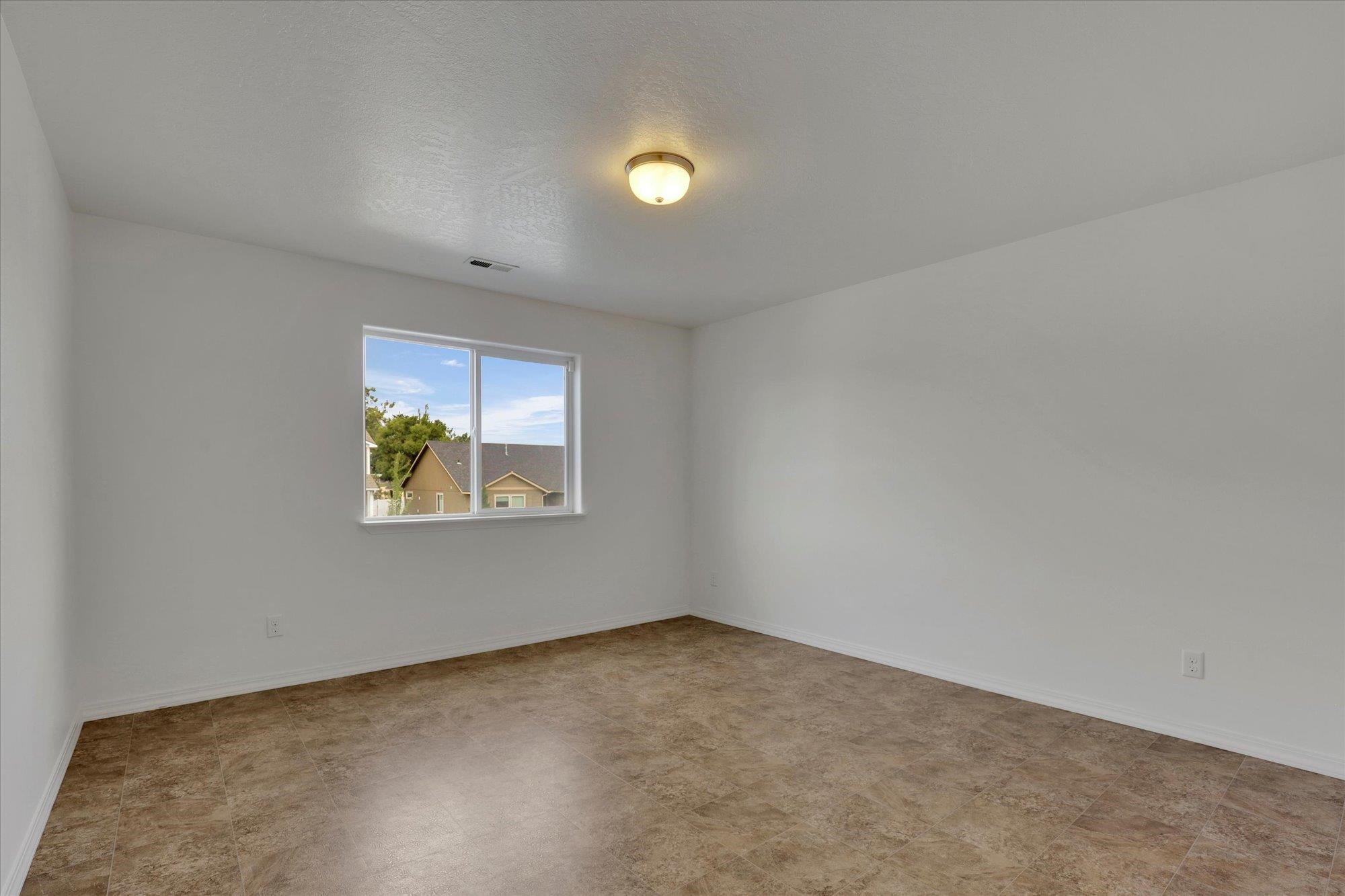 Spokane, Washington, 99224, United States, 4 Bedrooms Bedrooms, ,3 BathroomsBathrooms,Residential,For Sale,1981658