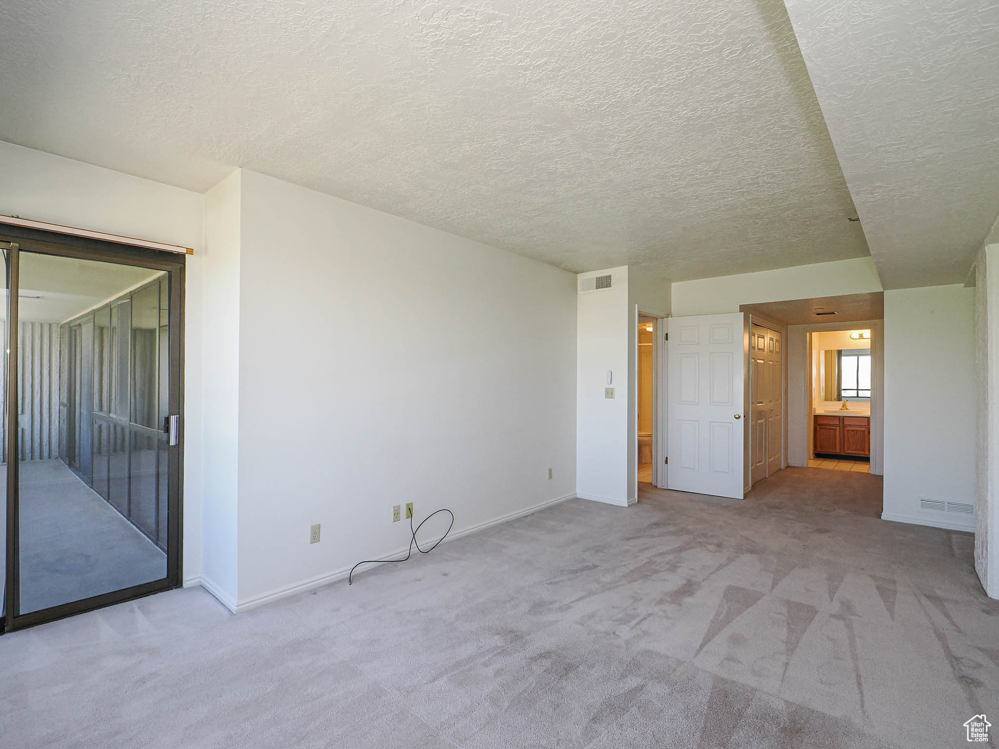 Salt Lake City, Utah, 84108, United States, 2 Bedrooms Bedrooms, ,1 BathroomBathrooms,Residential,For Sale,1805689