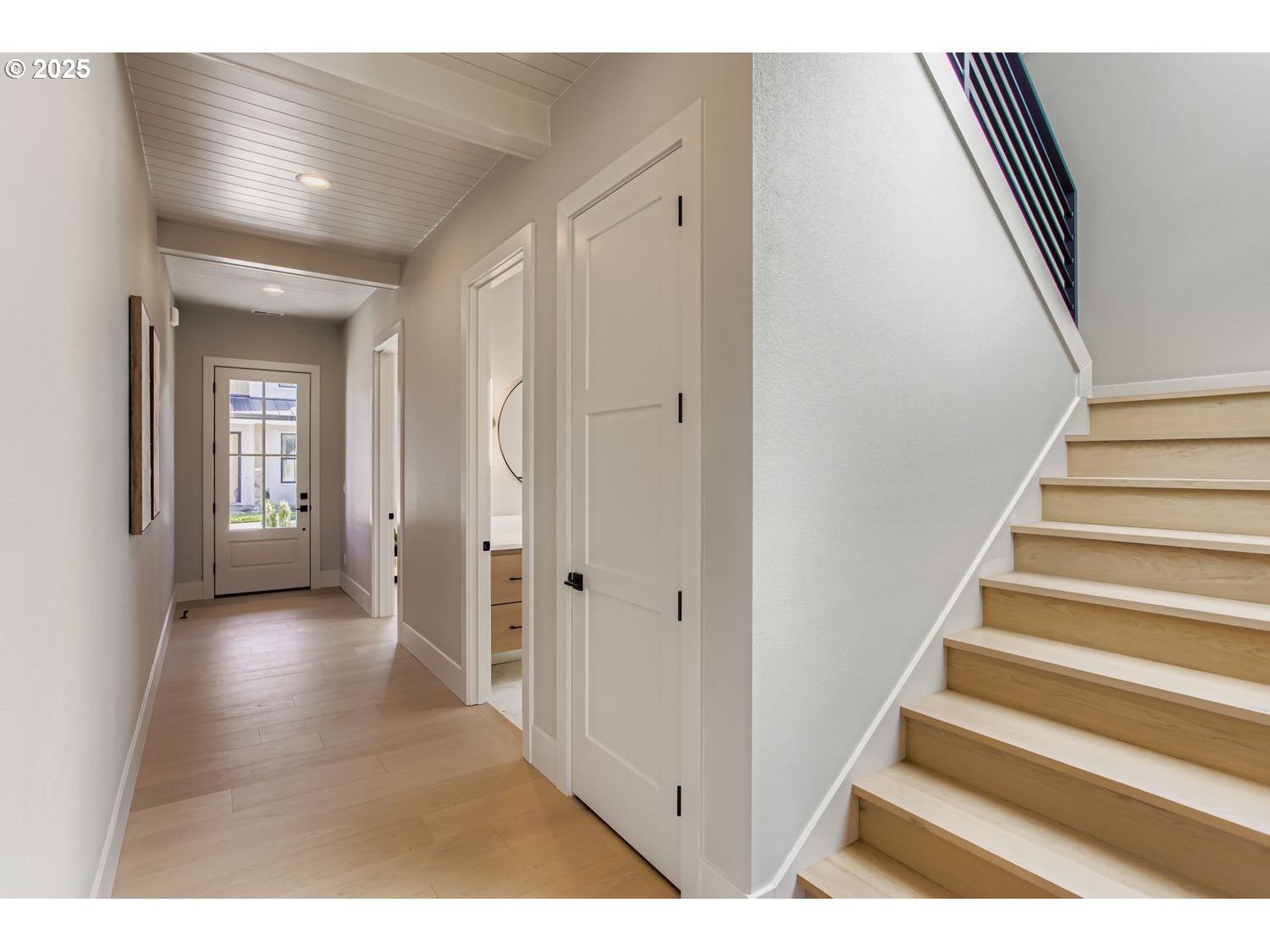 Portland, Oregon, 97229, United States, 5 Bedrooms Bedrooms, ,4 BathroomsBathrooms,Residential,For Sale,1982334