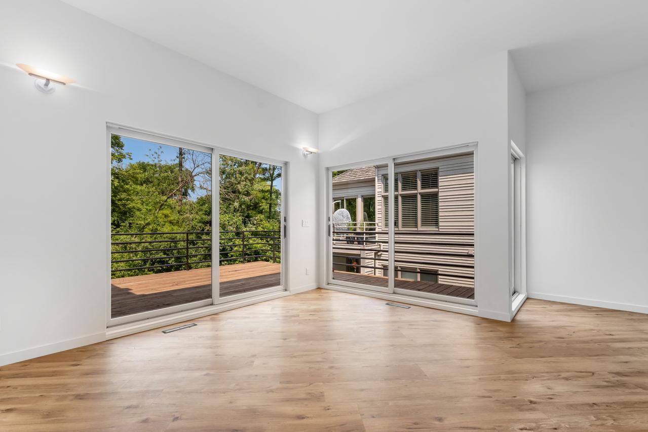 Minnetonka, Minnesota, 55305, United States, 3 Bedrooms Bedrooms, ,2 BathroomsBathrooms,Residential,For Sale,1903337