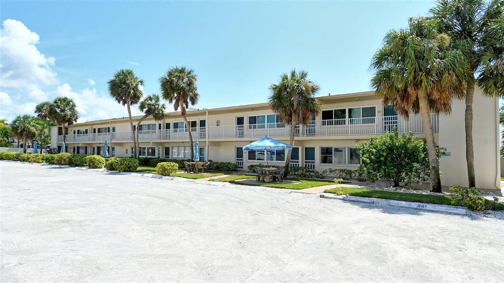 Sarasota, Florida, 34242, United States, 2 Bedrooms Bedrooms, ,2 BathroomsBathrooms,Residential,For Sale,1987938