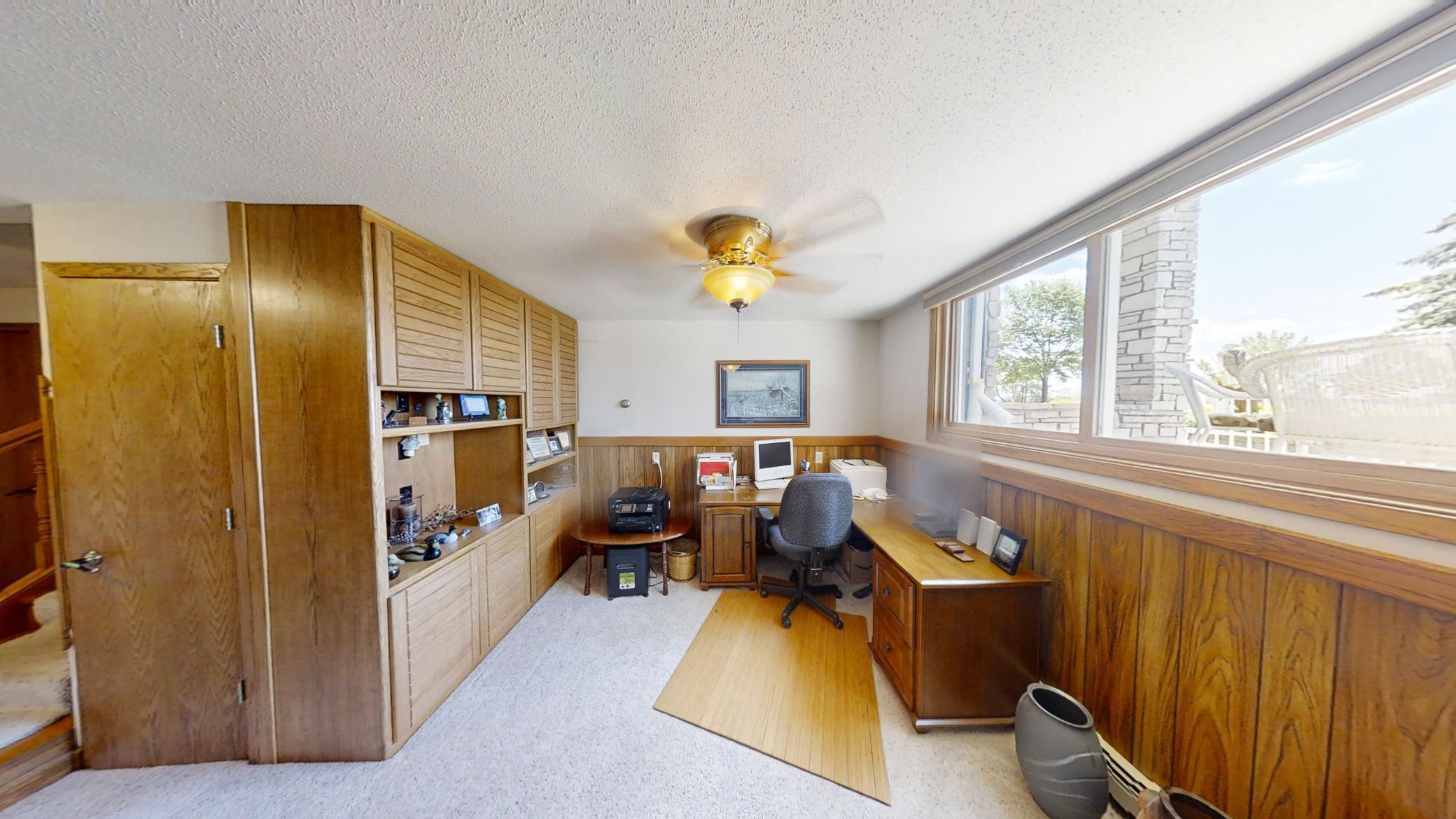 Alden, Minnesota, 56009, United States, 4 Bedrooms Bedrooms, ,1 BathroomBathrooms,Residential,For Sale,1920327
