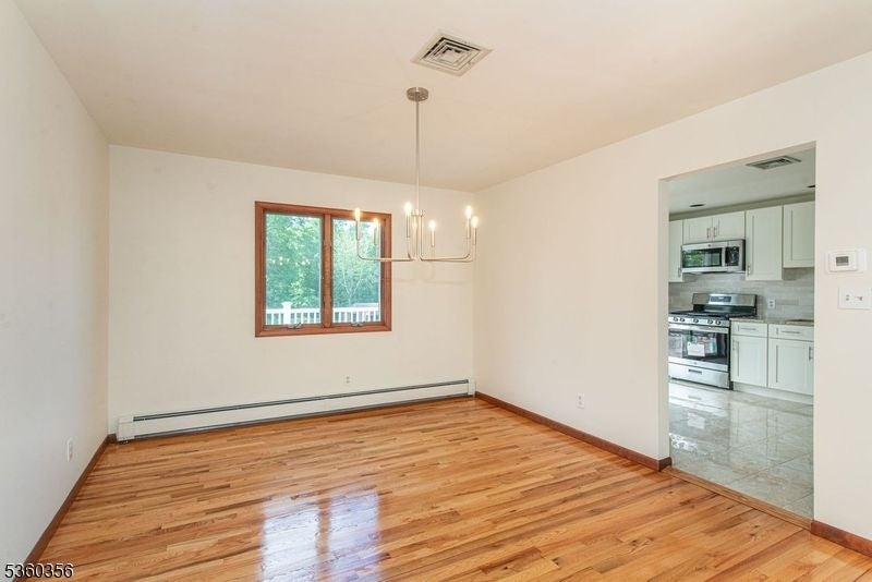 Montville Twp., New Jersey, 07082, United States, 4 Bedrooms Bedrooms, ,3 BathroomsBathrooms,Residential,For Sale,1834822