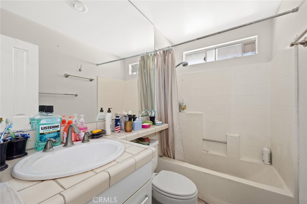 Gardena, California, 90247, United States, 3 Bedrooms Bedrooms, ,3 BathroomsBathrooms,Residential,For Sale,1974753