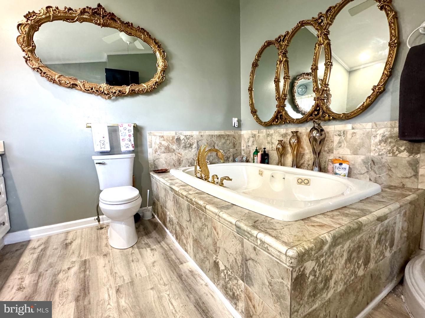 Dundalk, Maryland, 21222, United States, 3 Bedrooms Bedrooms, ,4 BathroomsBathrooms,Residential,For Sale,1906595
